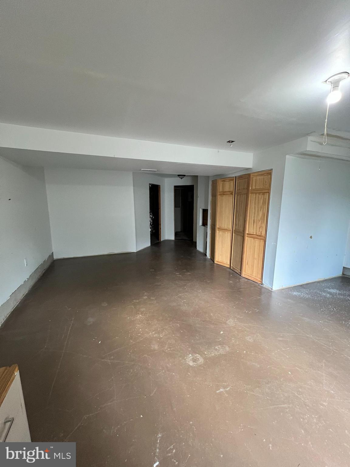 COUNTY GREEN - Residential