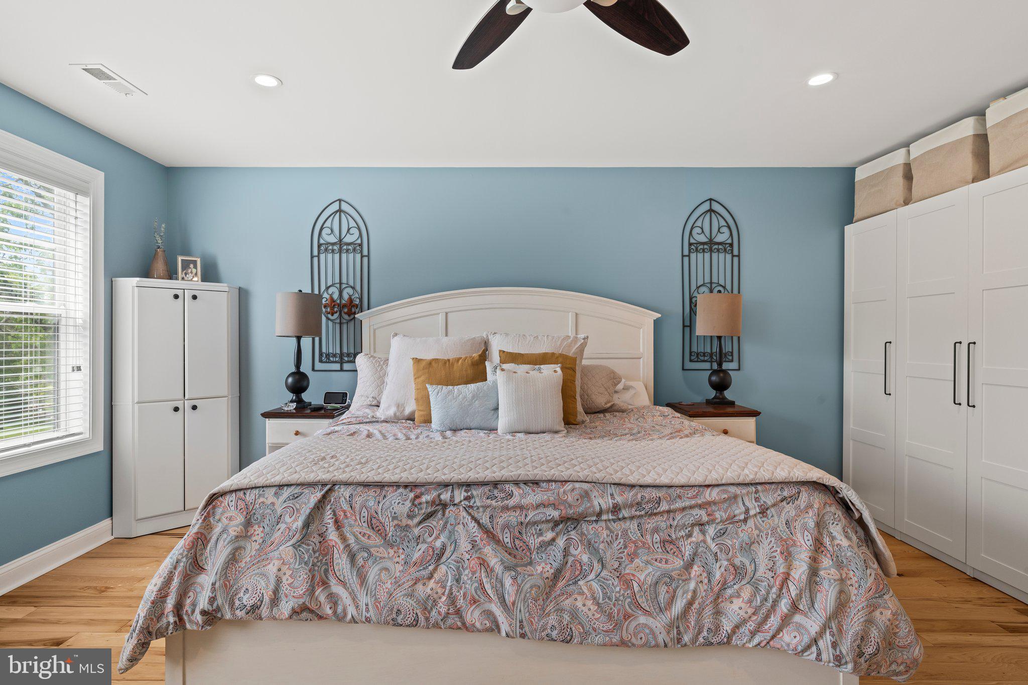 WHITPAIN WOODS - Residential