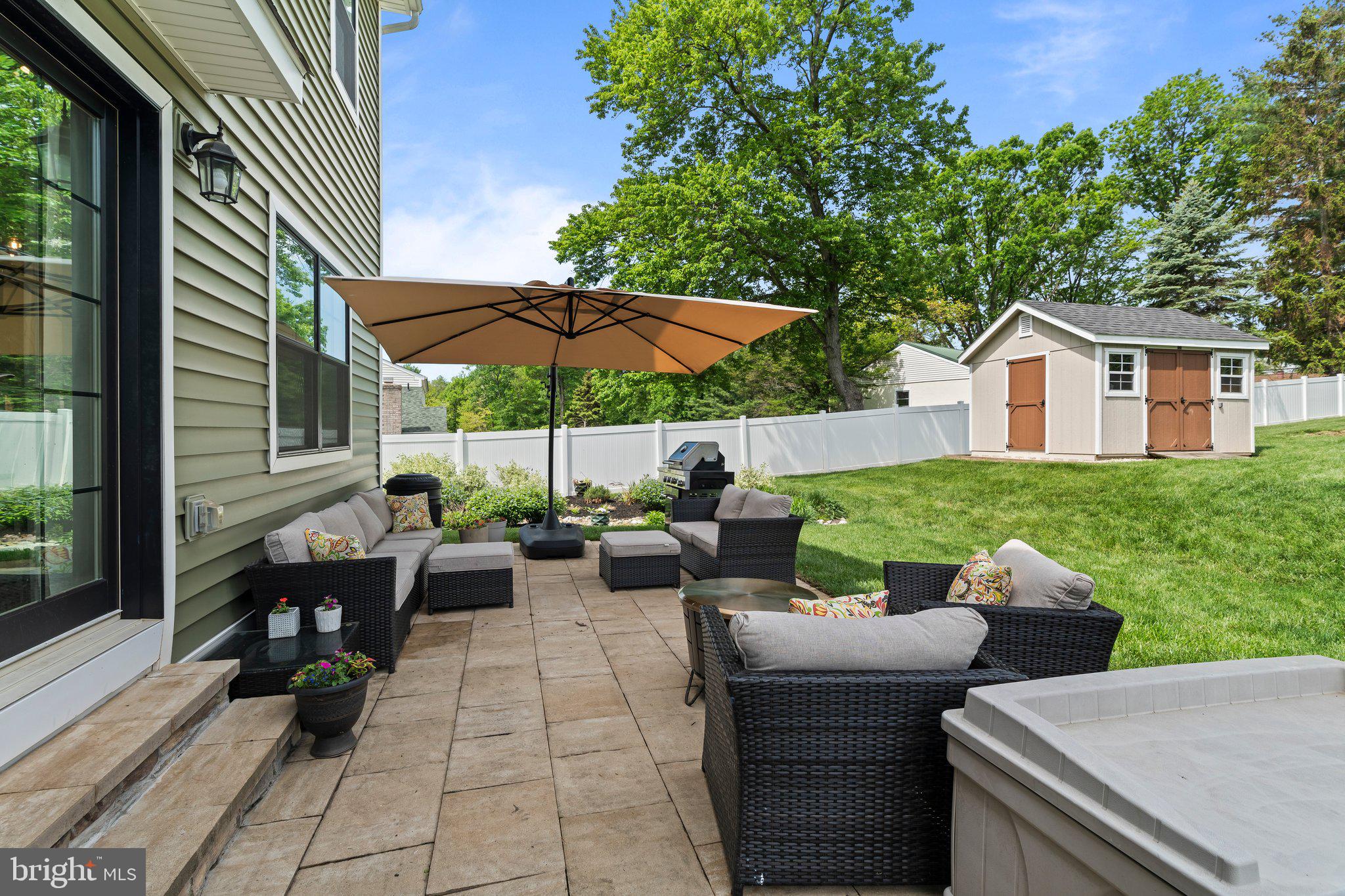 WHITPAIN WOODS - Residential