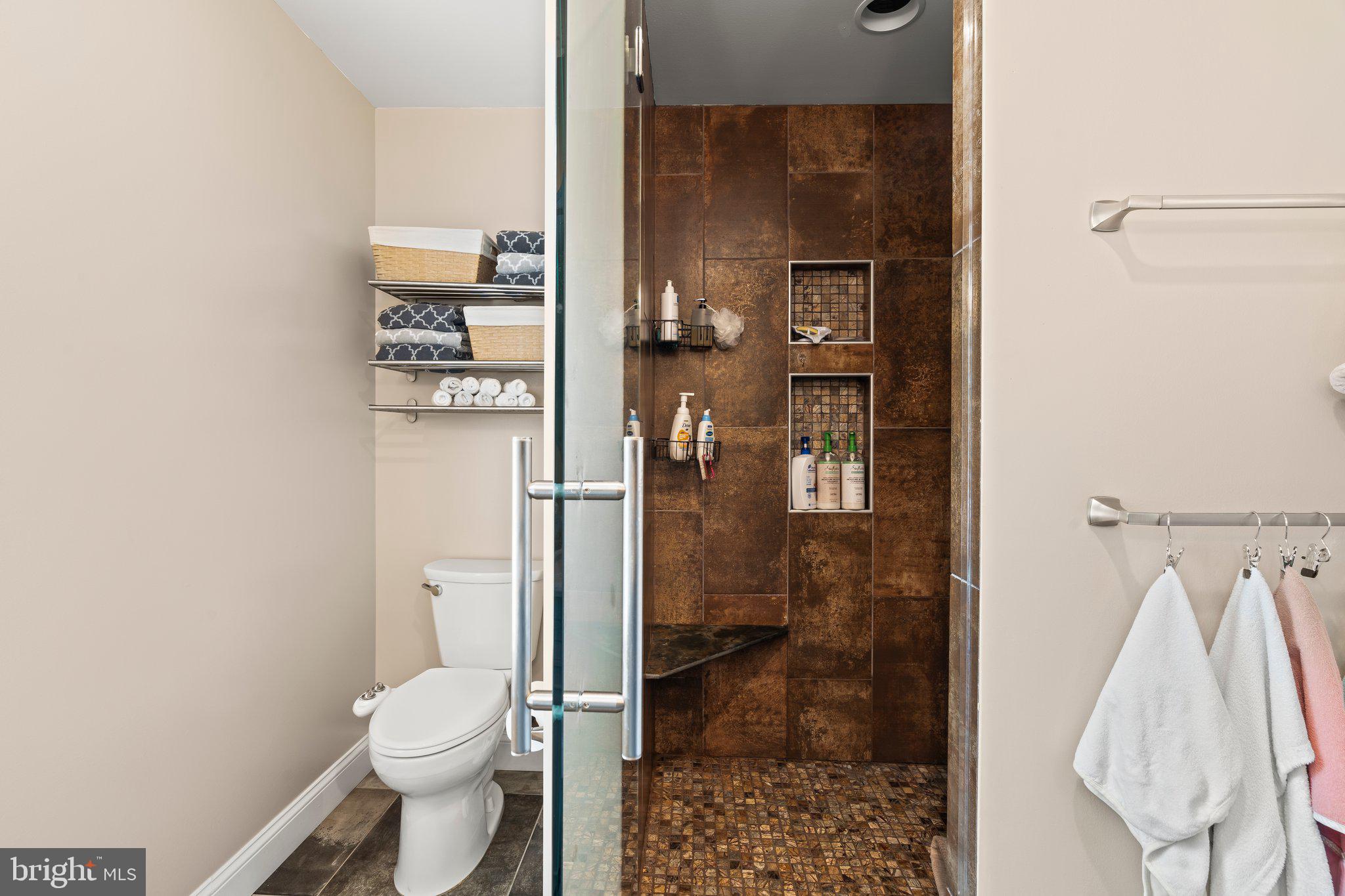 WHITPAIN WOODS - Residential