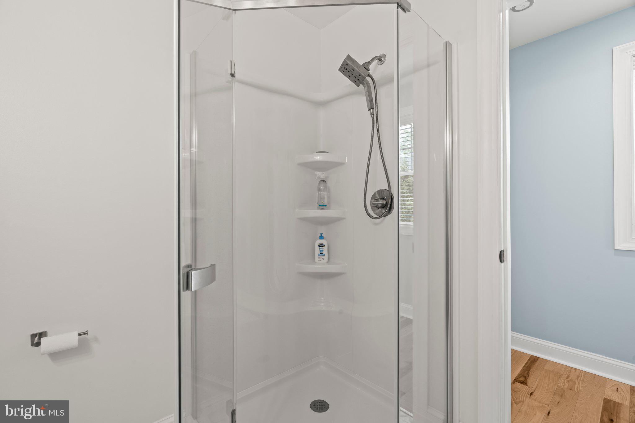 WHITPAIN WOODS - Residential