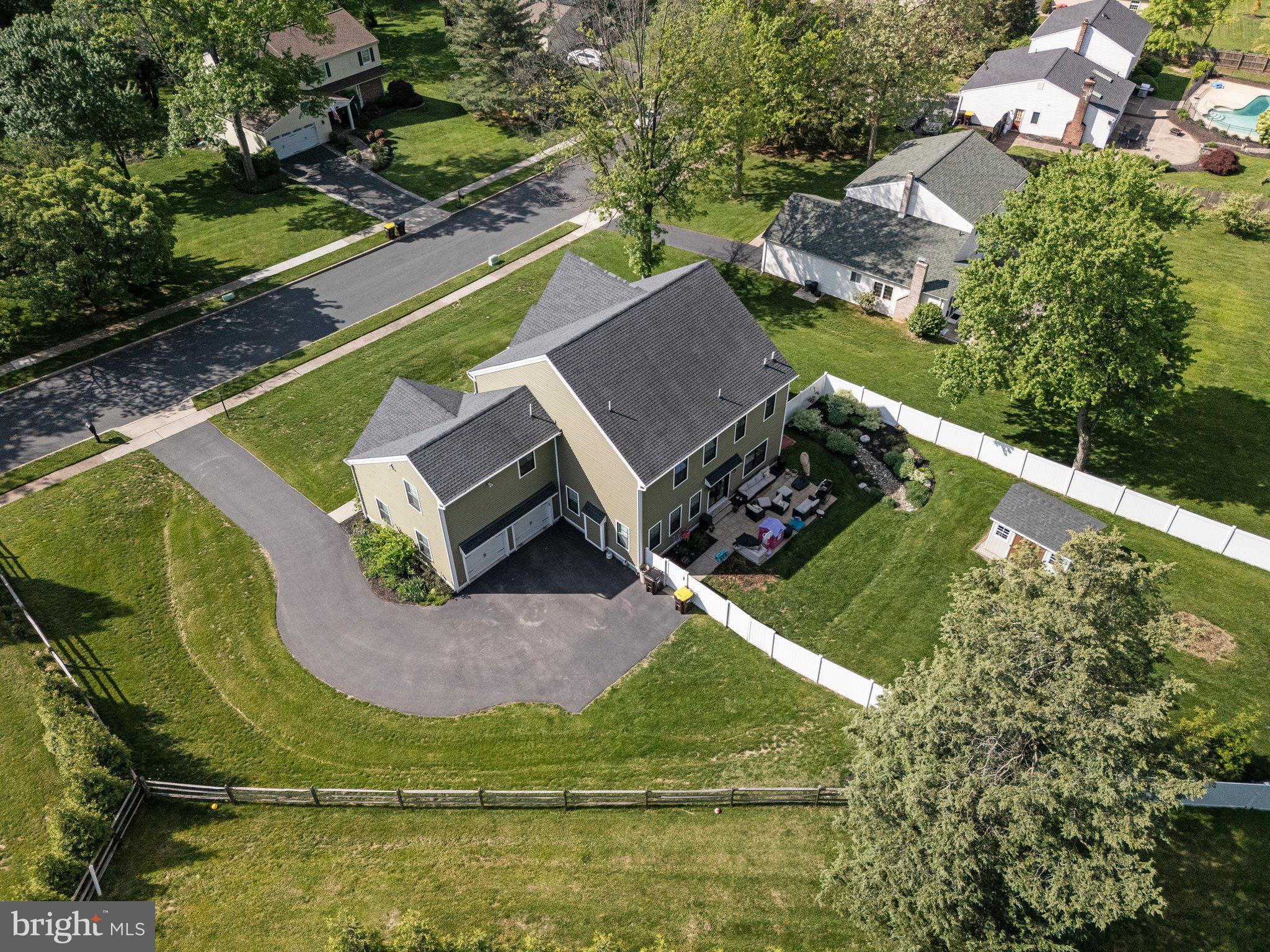 WHITPAIN WOODS - Residential