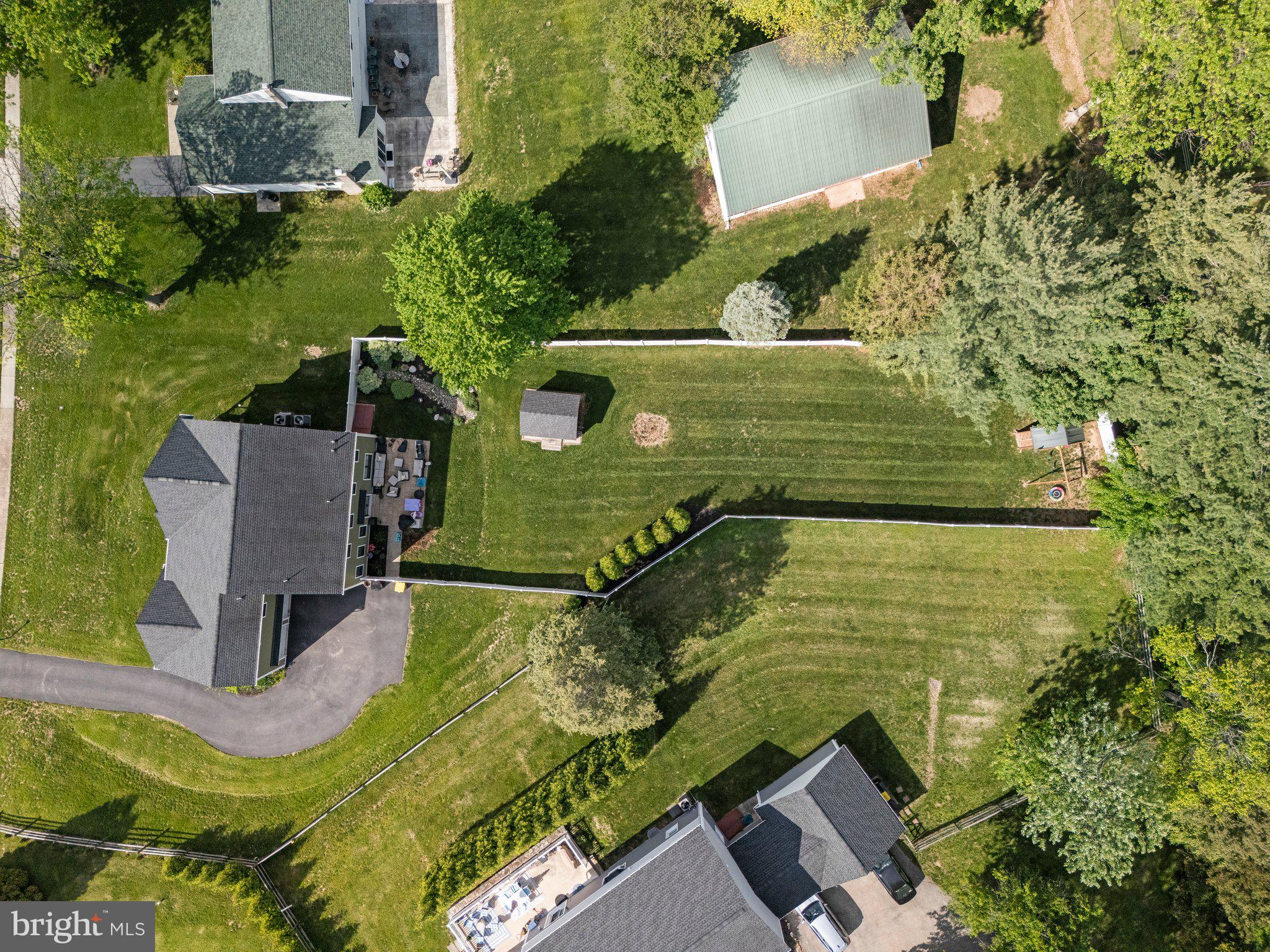 WHITPAIN WOODS - Residential