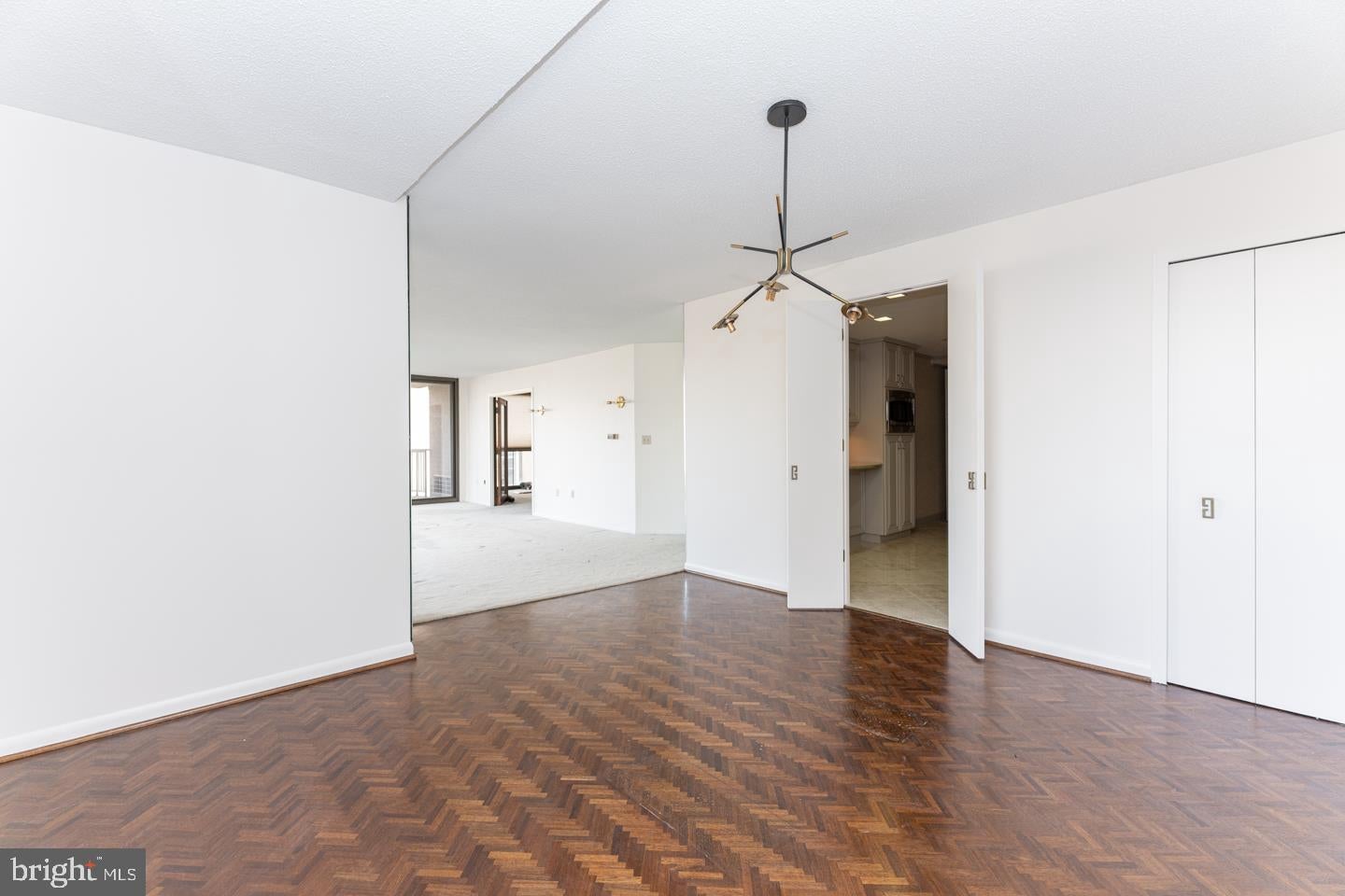 233 S 6TH STREET 1602L
