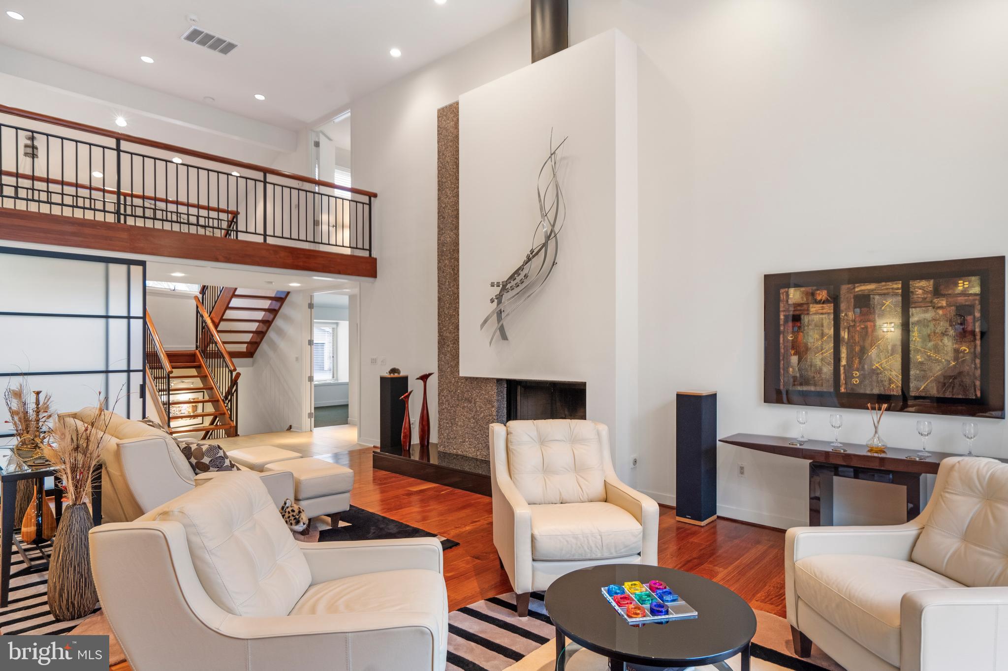 RIDERWOOD STATION - Residential