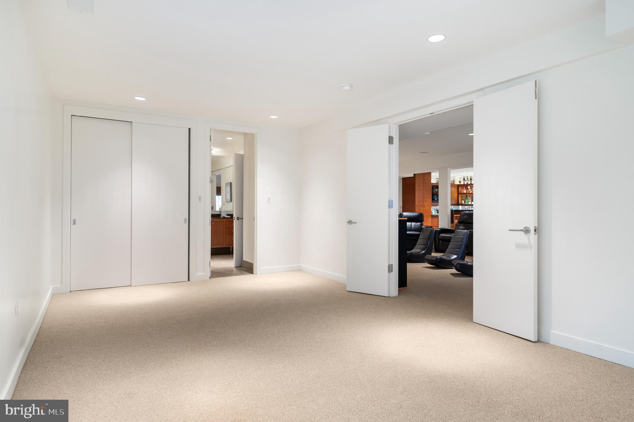 RIDERWOOD STATION - Residential