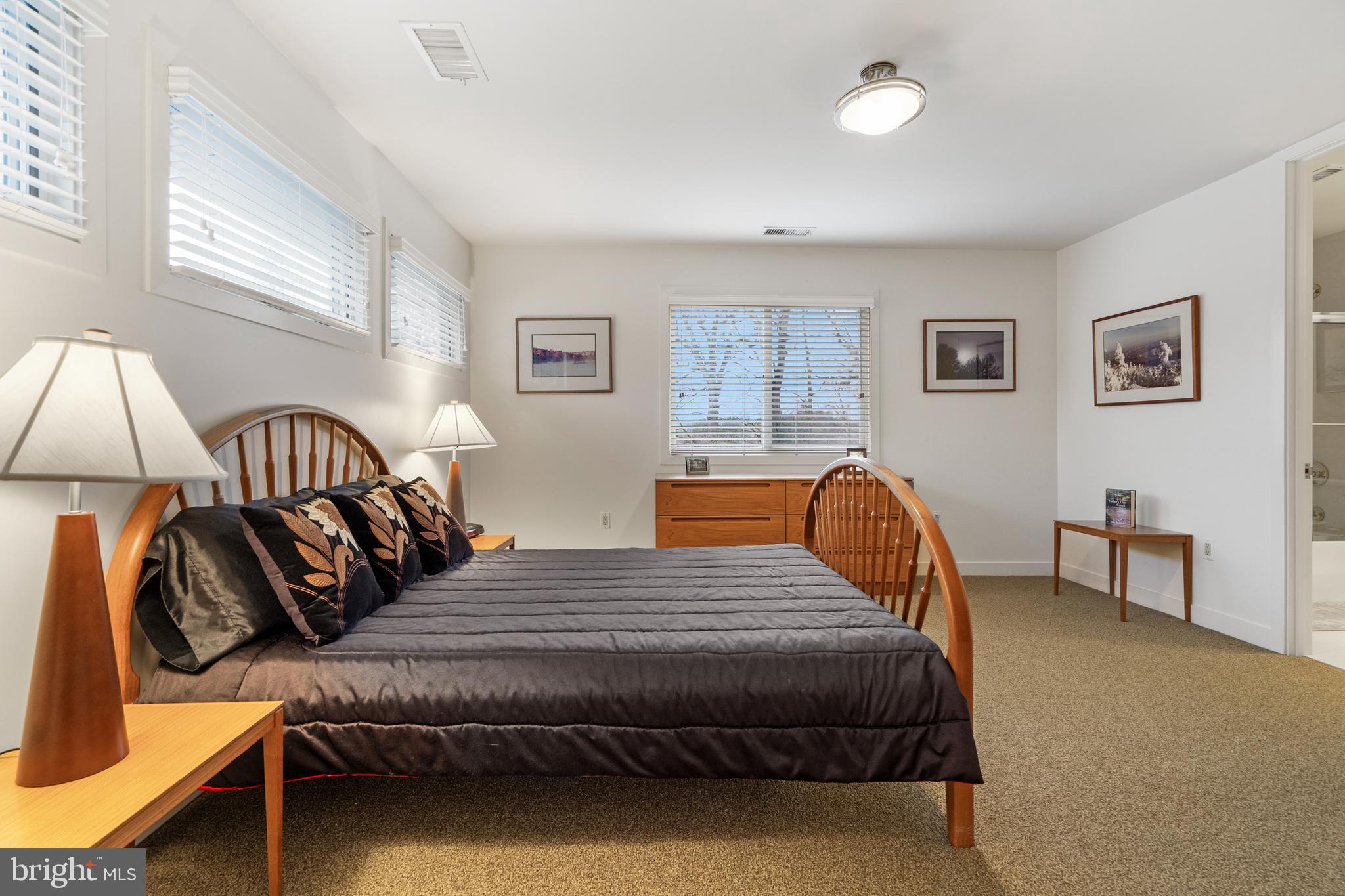 RIDERWOOD STATION - Residential