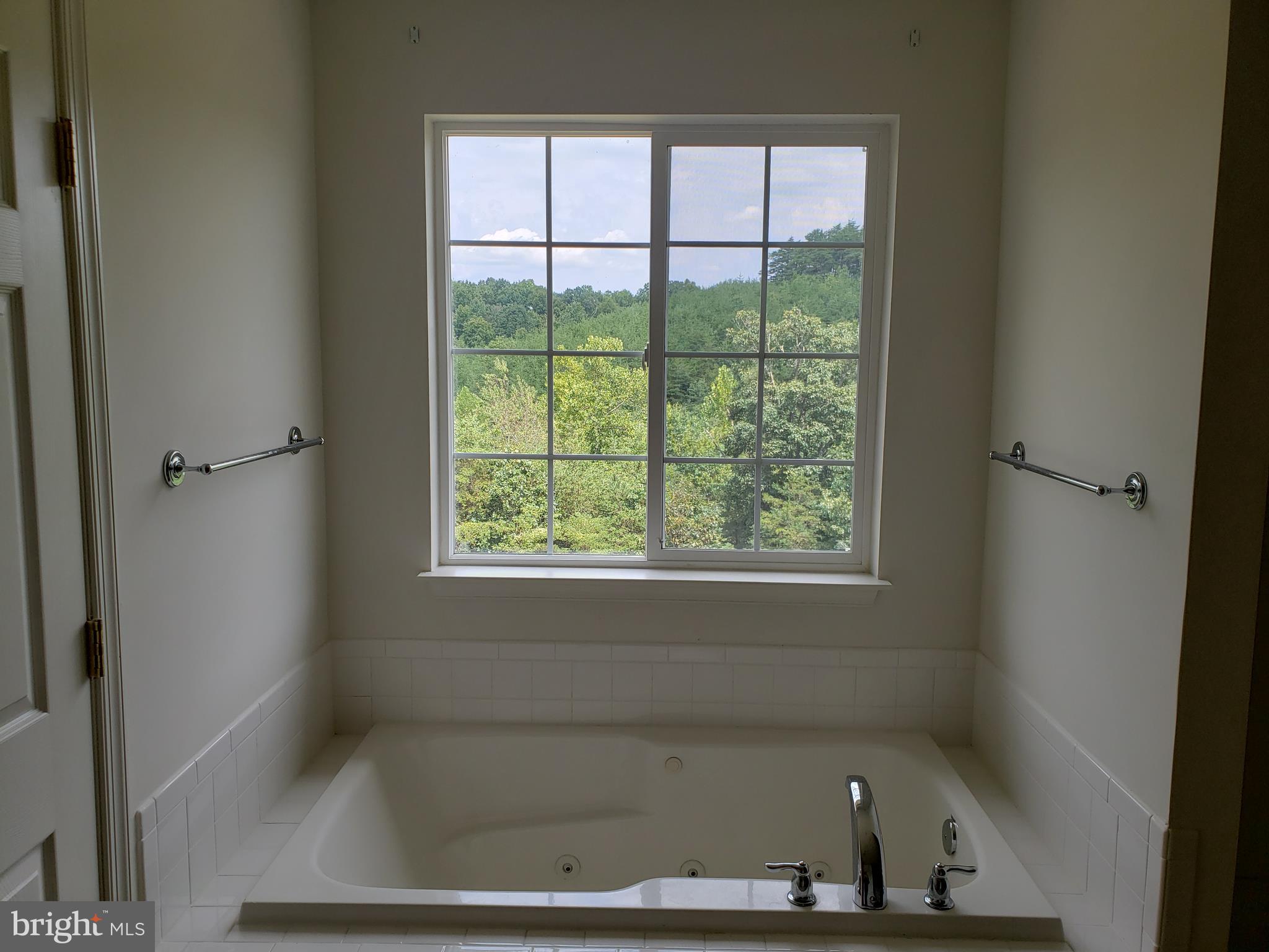 BELLWOOD ESTATES - Residential