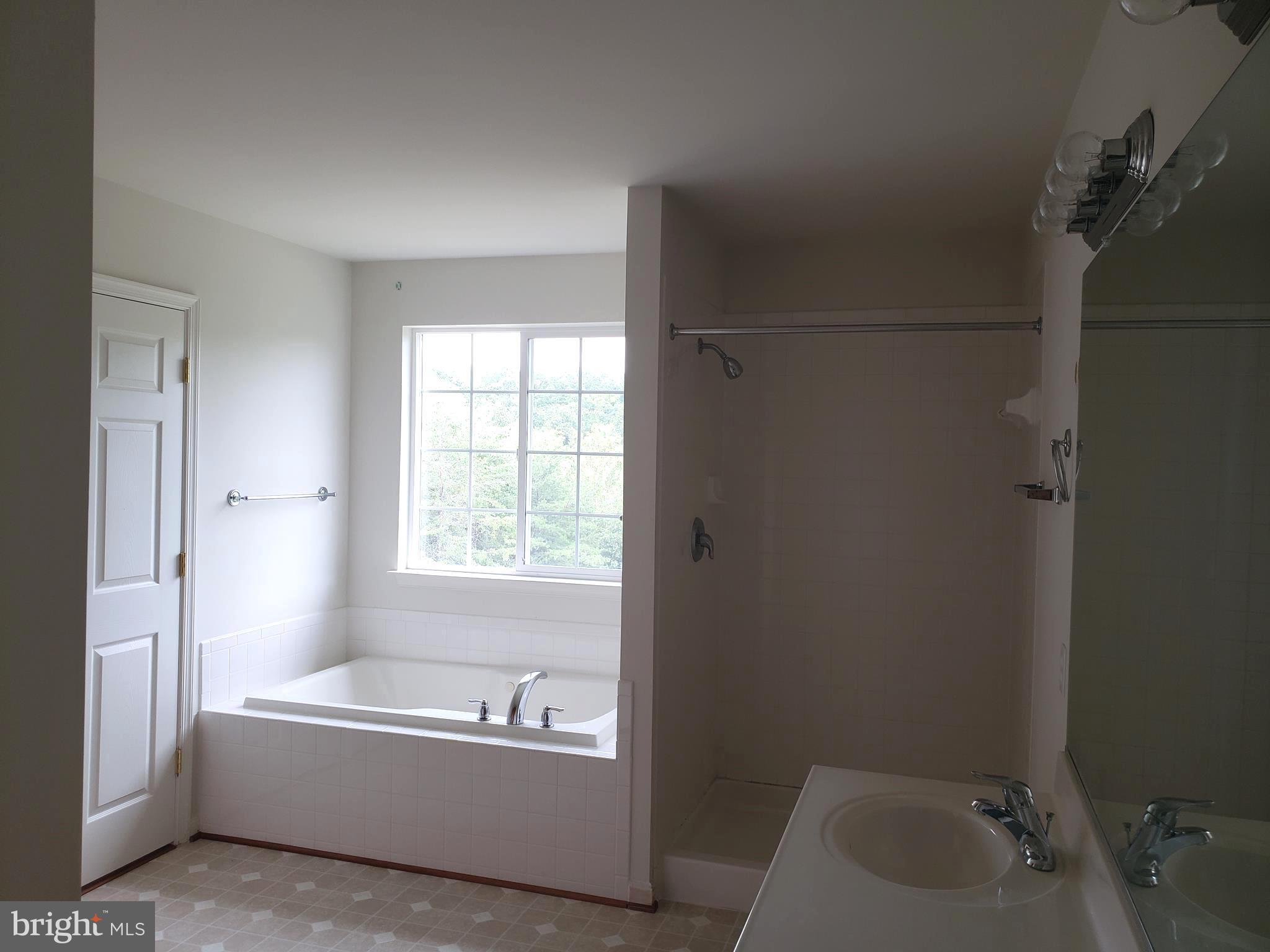 BELLWOOD ESTATES - Residential