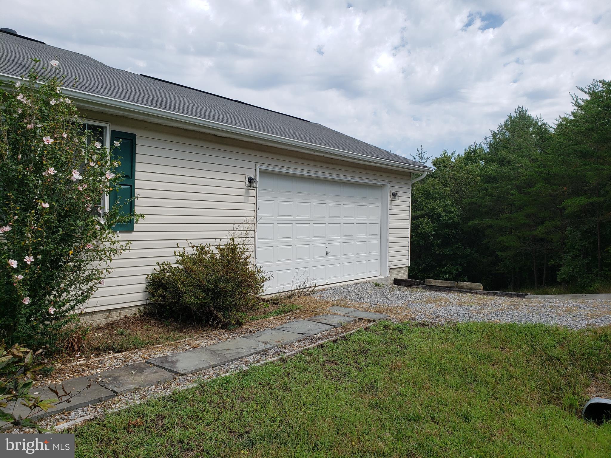 BELLWOOD ESTATES - Residential