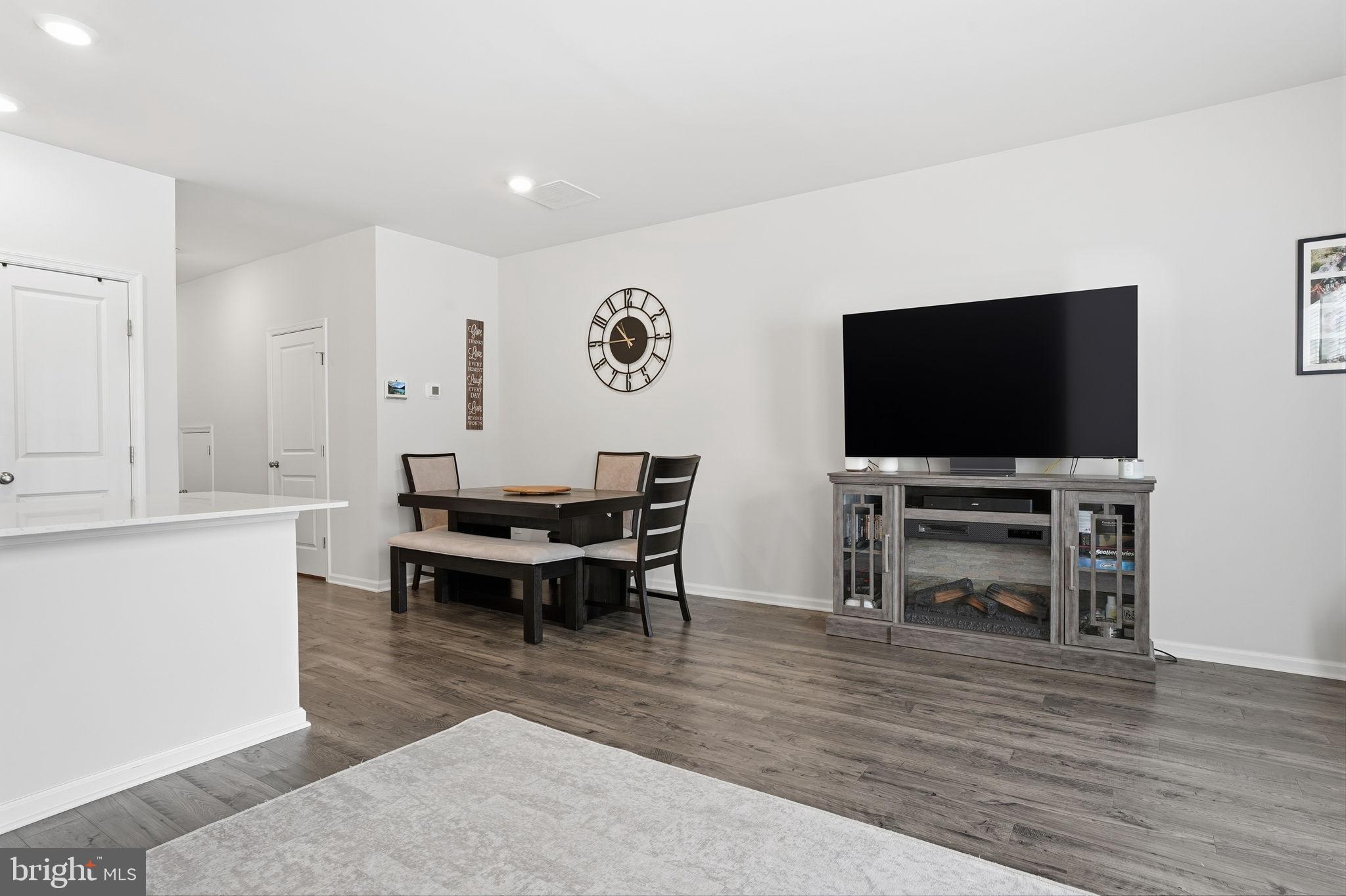 STILL WATERS - Residential