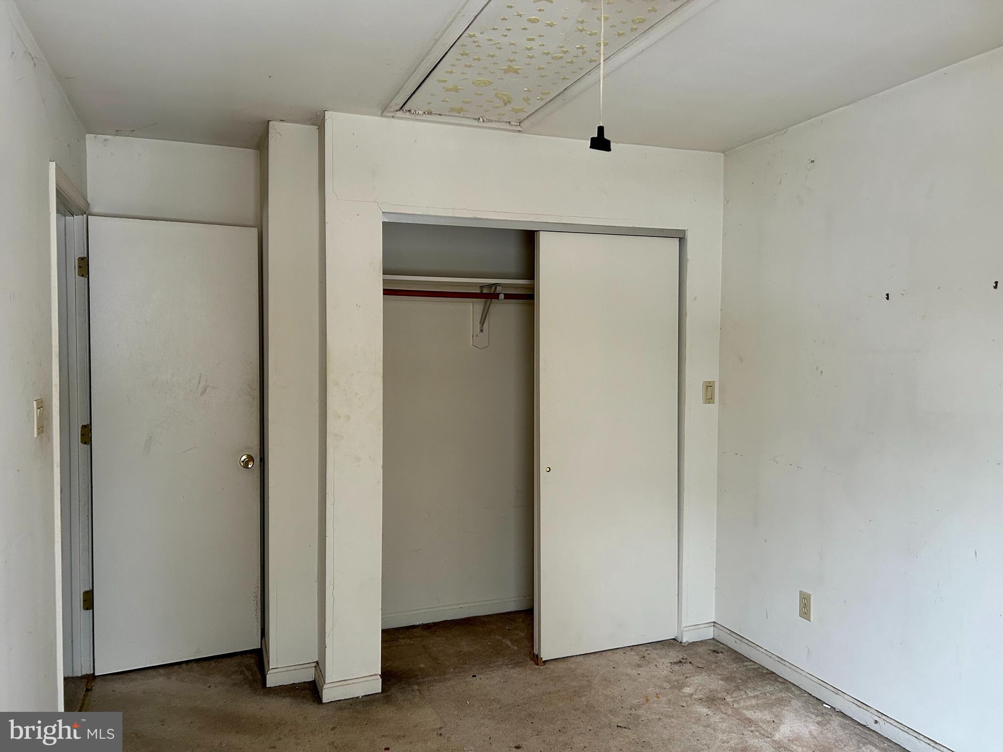 AVALON SHORES - Residential