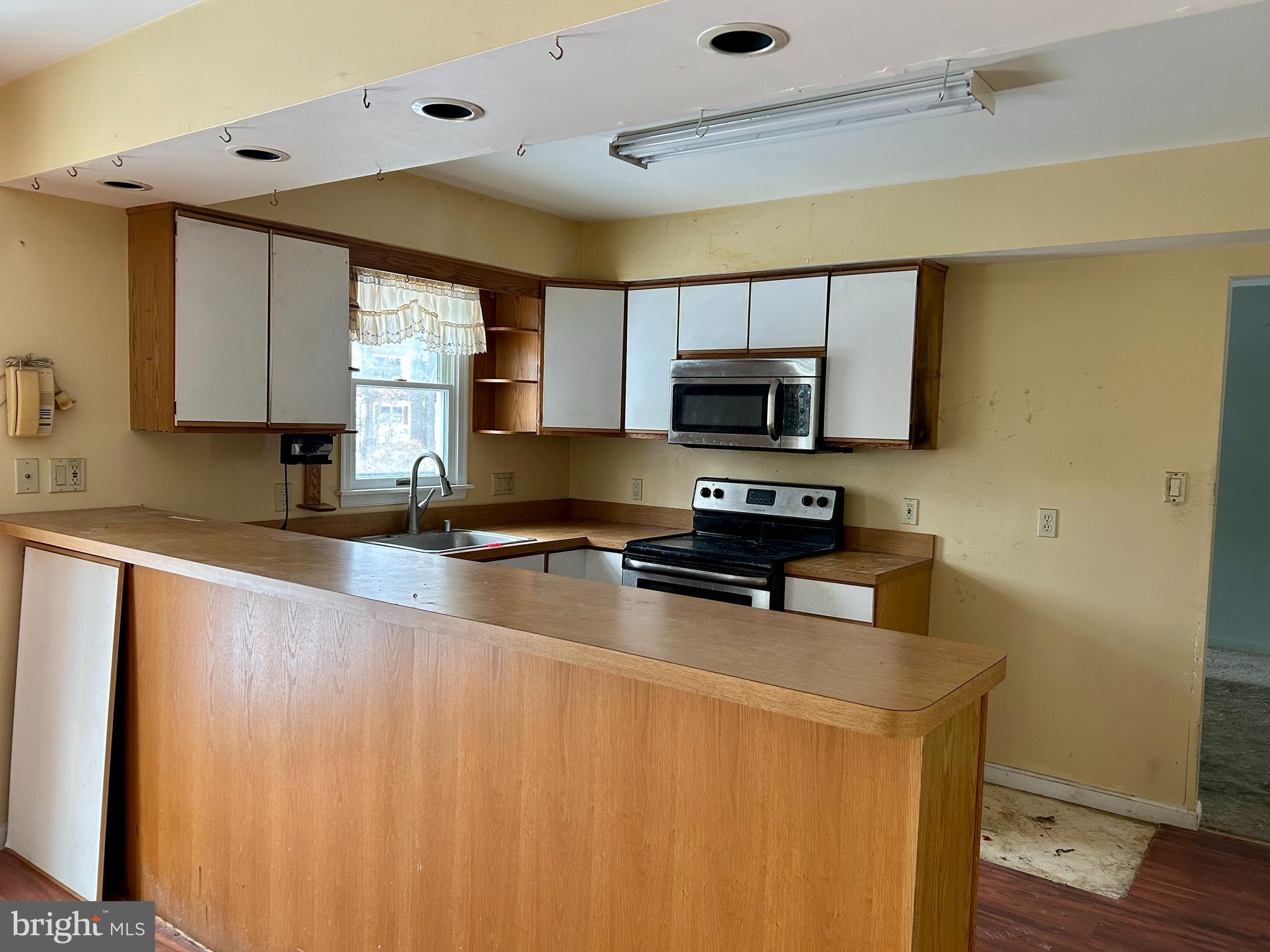 AVALON SHORES - Residential