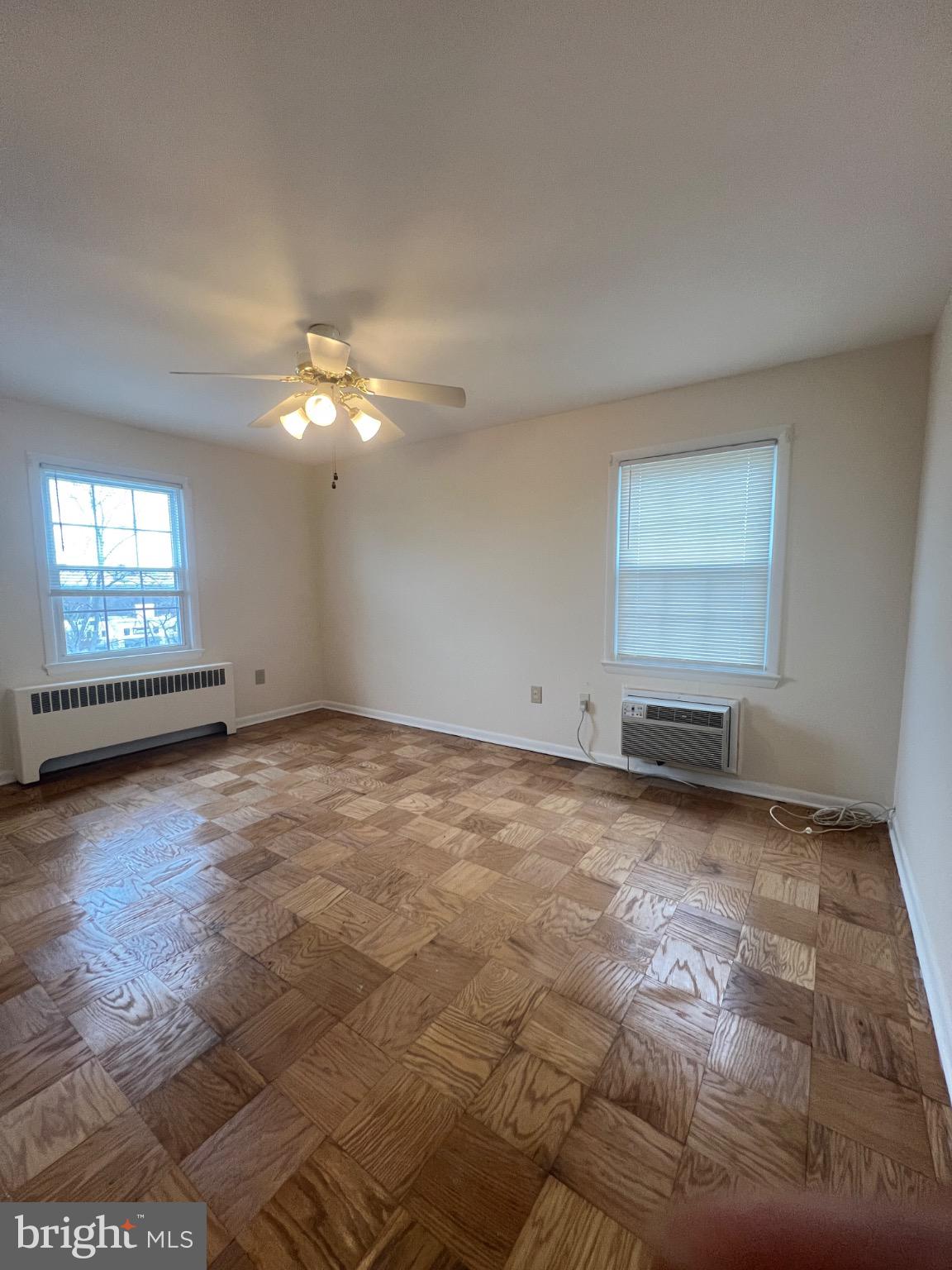 VILLAGE GREEN - Residential Lease