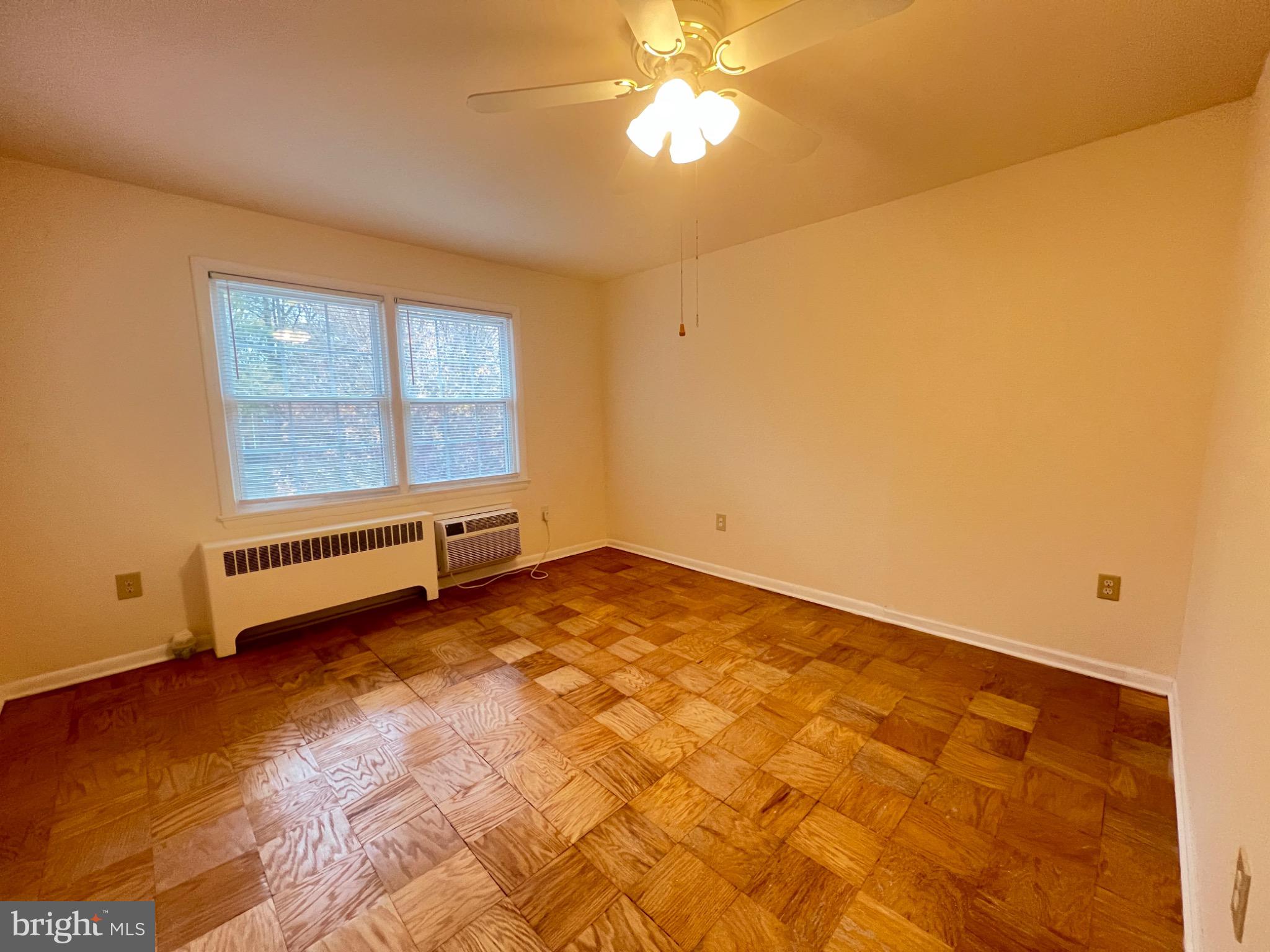 VILLAGE GREEN - Residential Lease