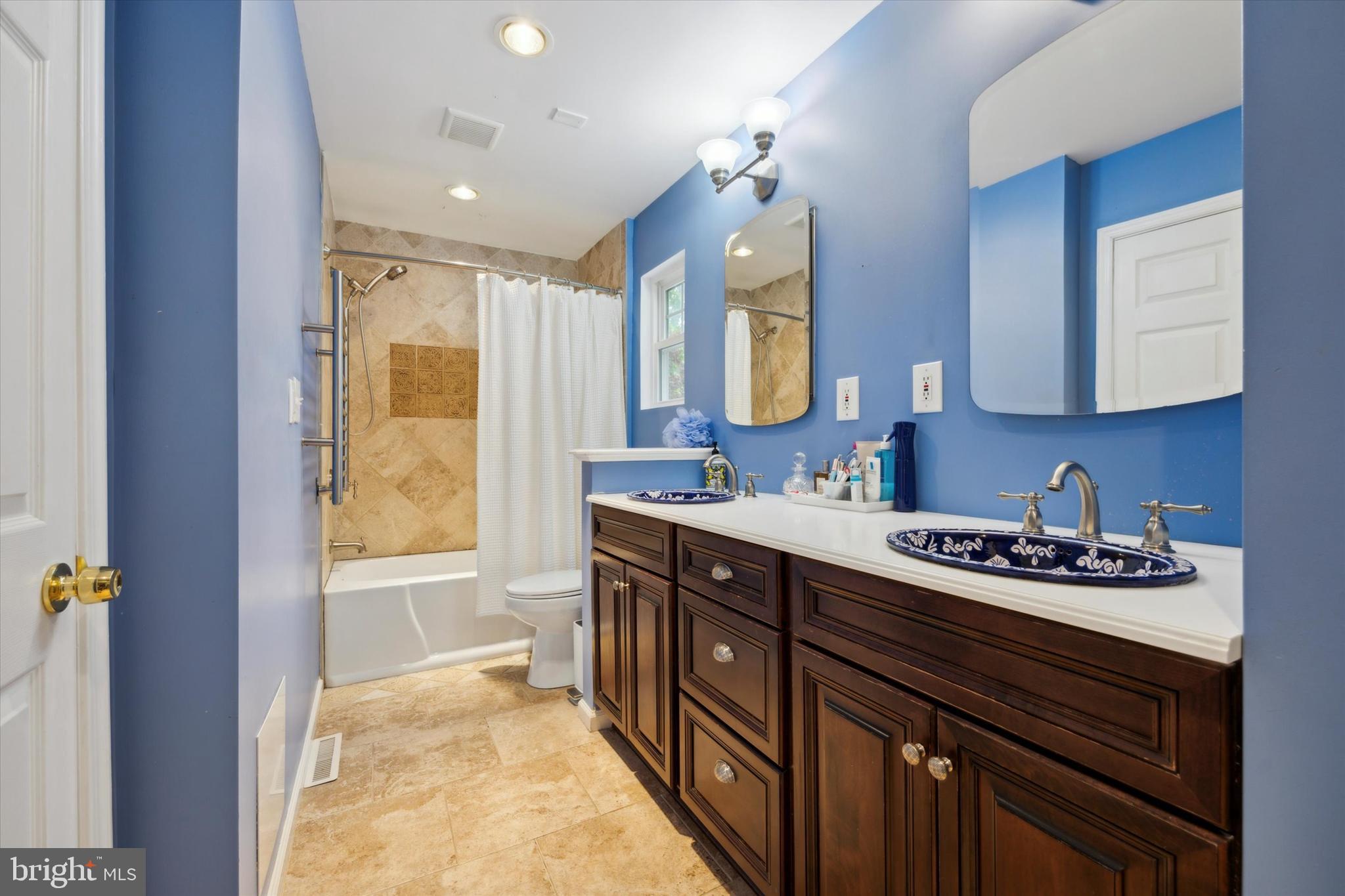 SUMMIT RIDGE - Residential