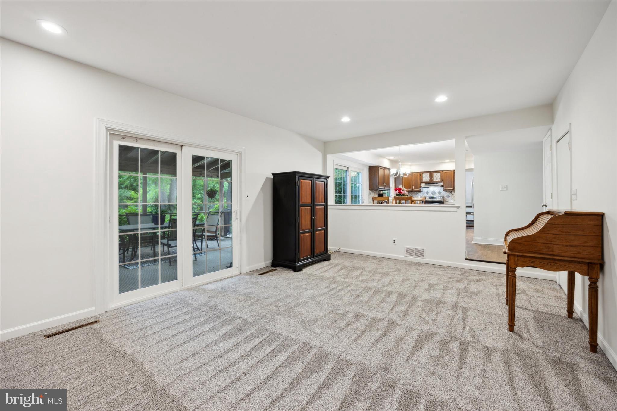 SUMMIT RIDGE - Residential