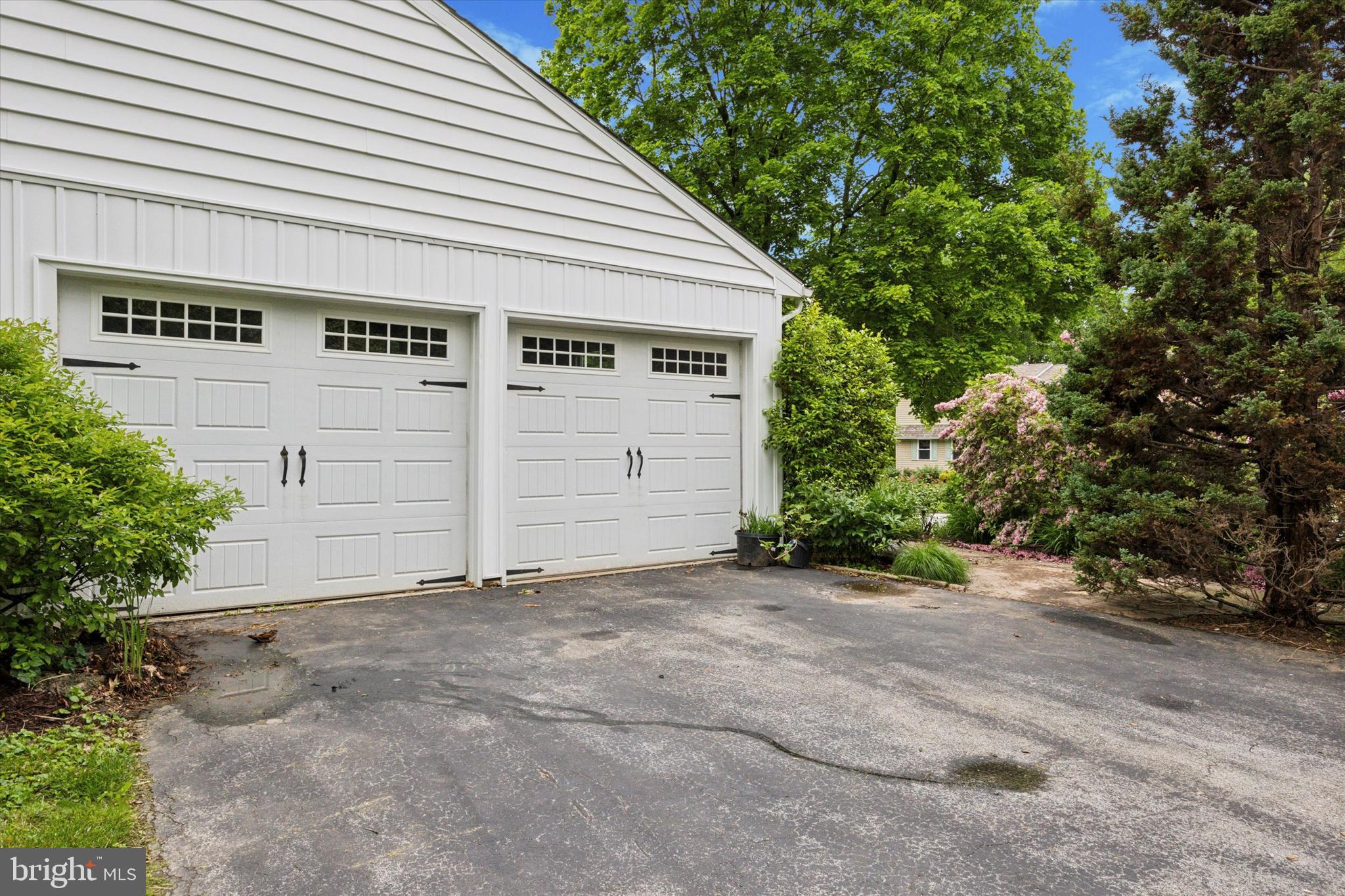 SUMMIT RIDGE - Residential