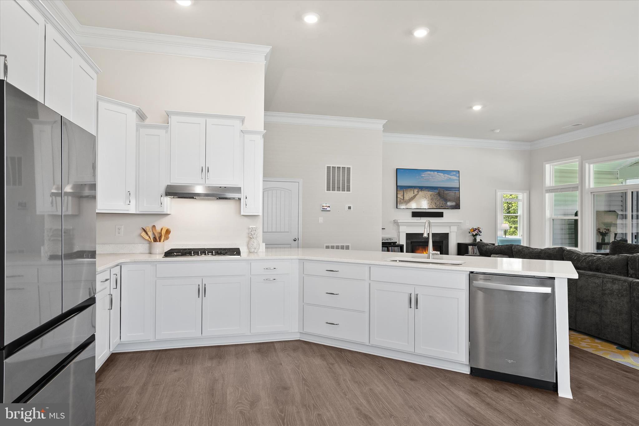 WOODFIELD PRESERVE - Residential