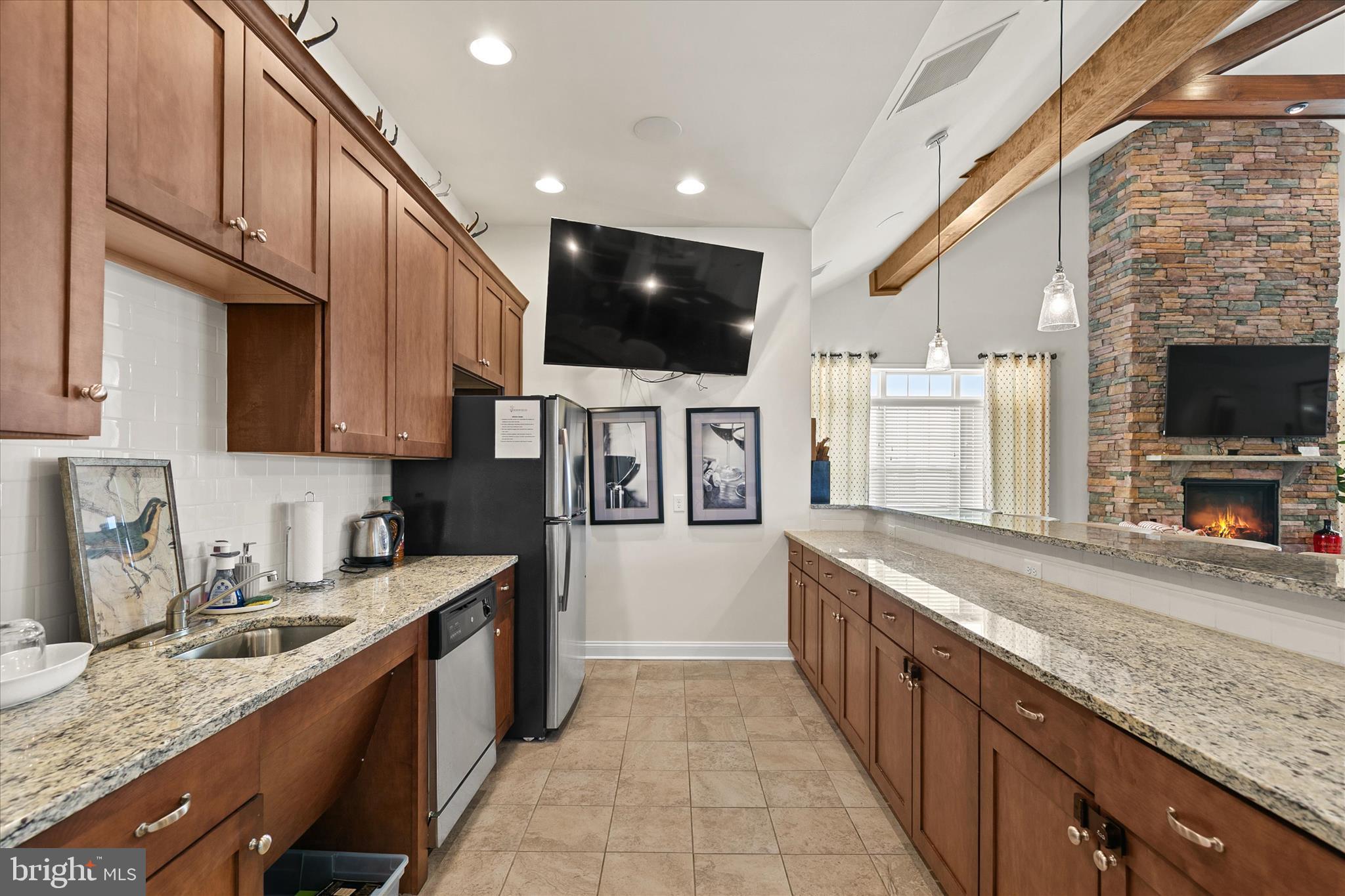 WOODFIELD PRESERVE - Residential