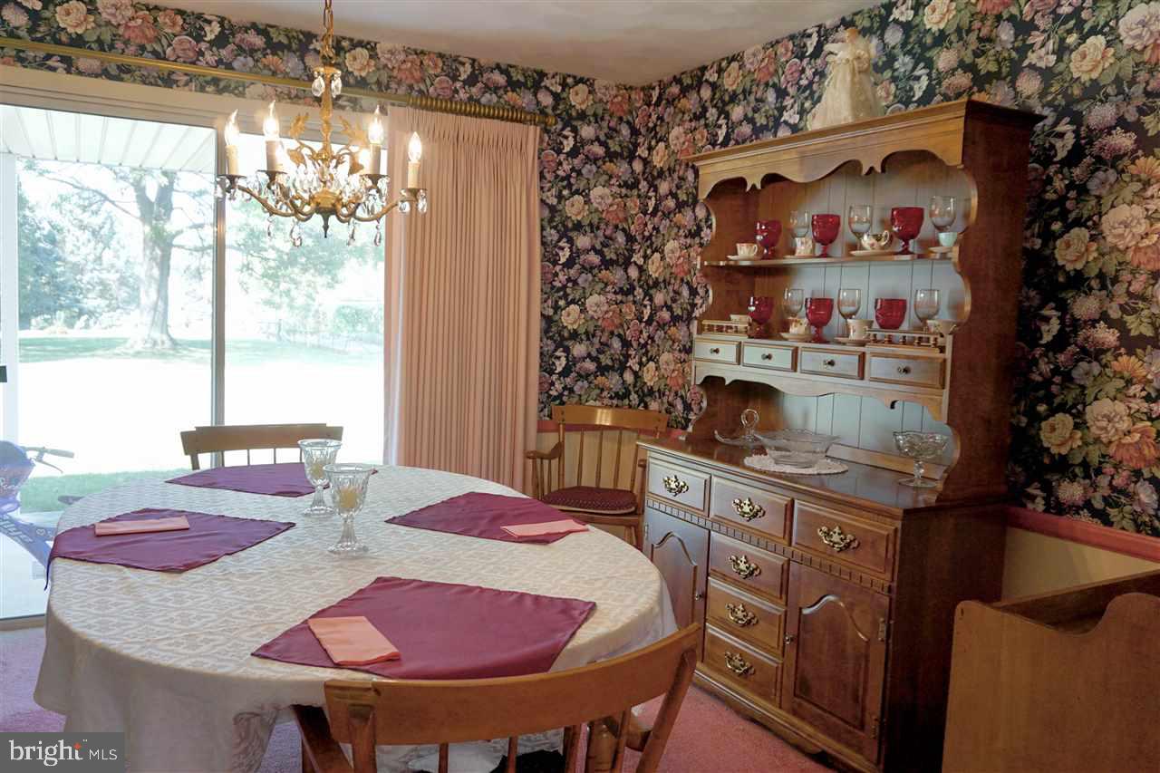 OUTDOOR COUNTRY CLUB - Residential