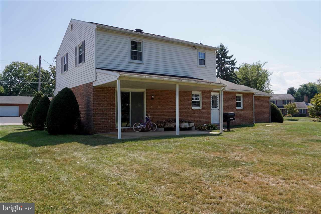 OUTDOOR COUNTRY CLUB - Residential