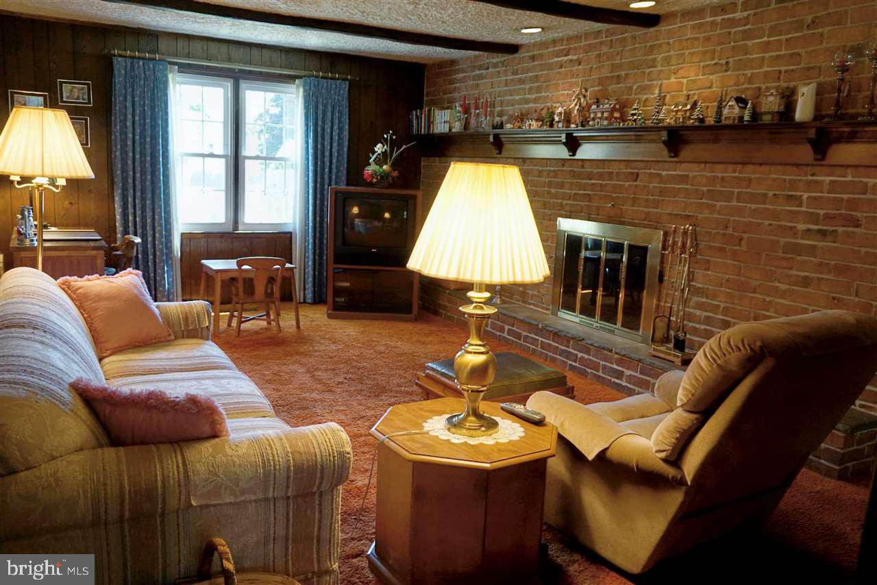 OUTDOOR COUNTRY CLUB - Residential