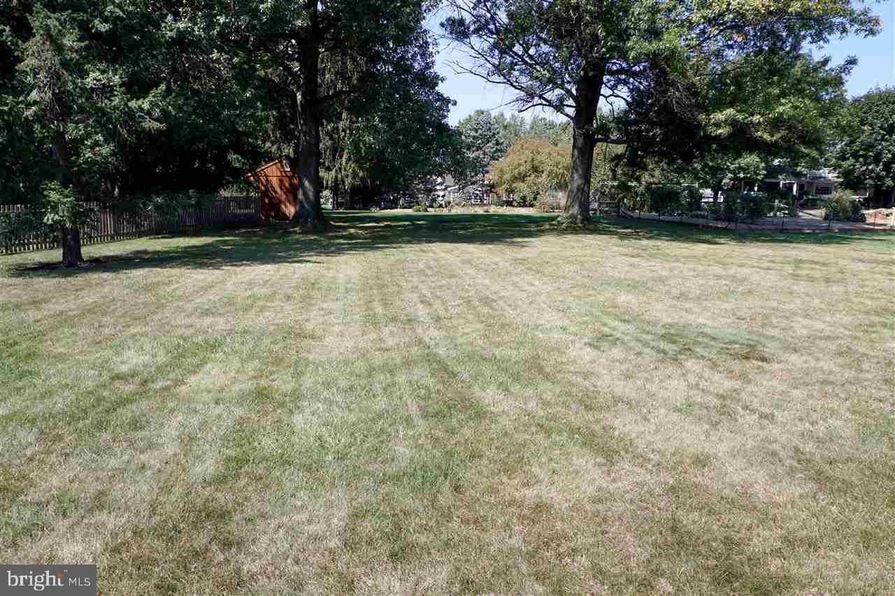 OUTDOOR COUNTRY CLUB - Residential