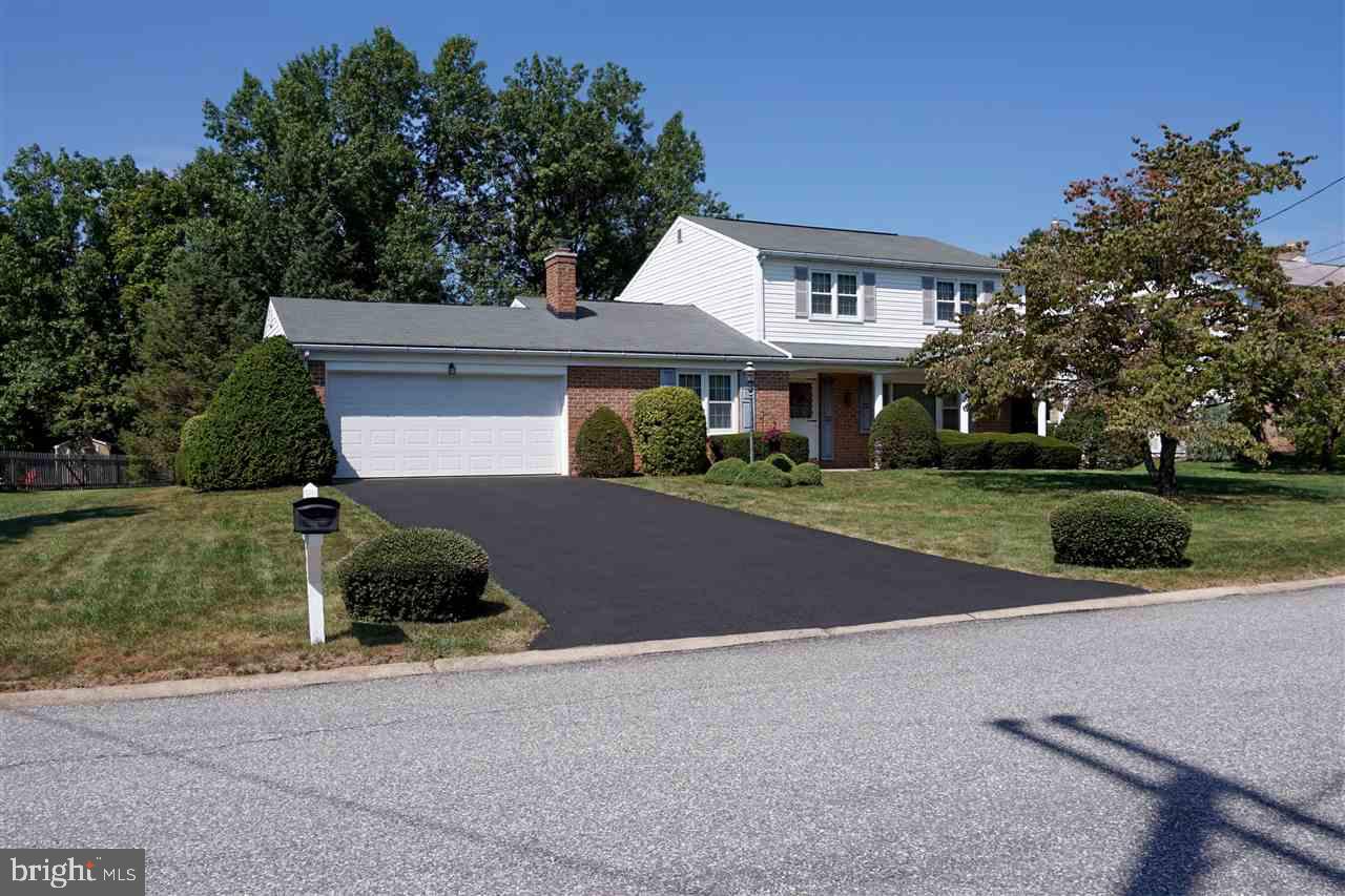 OUTDOOR COUNTRY CLUB - Residential