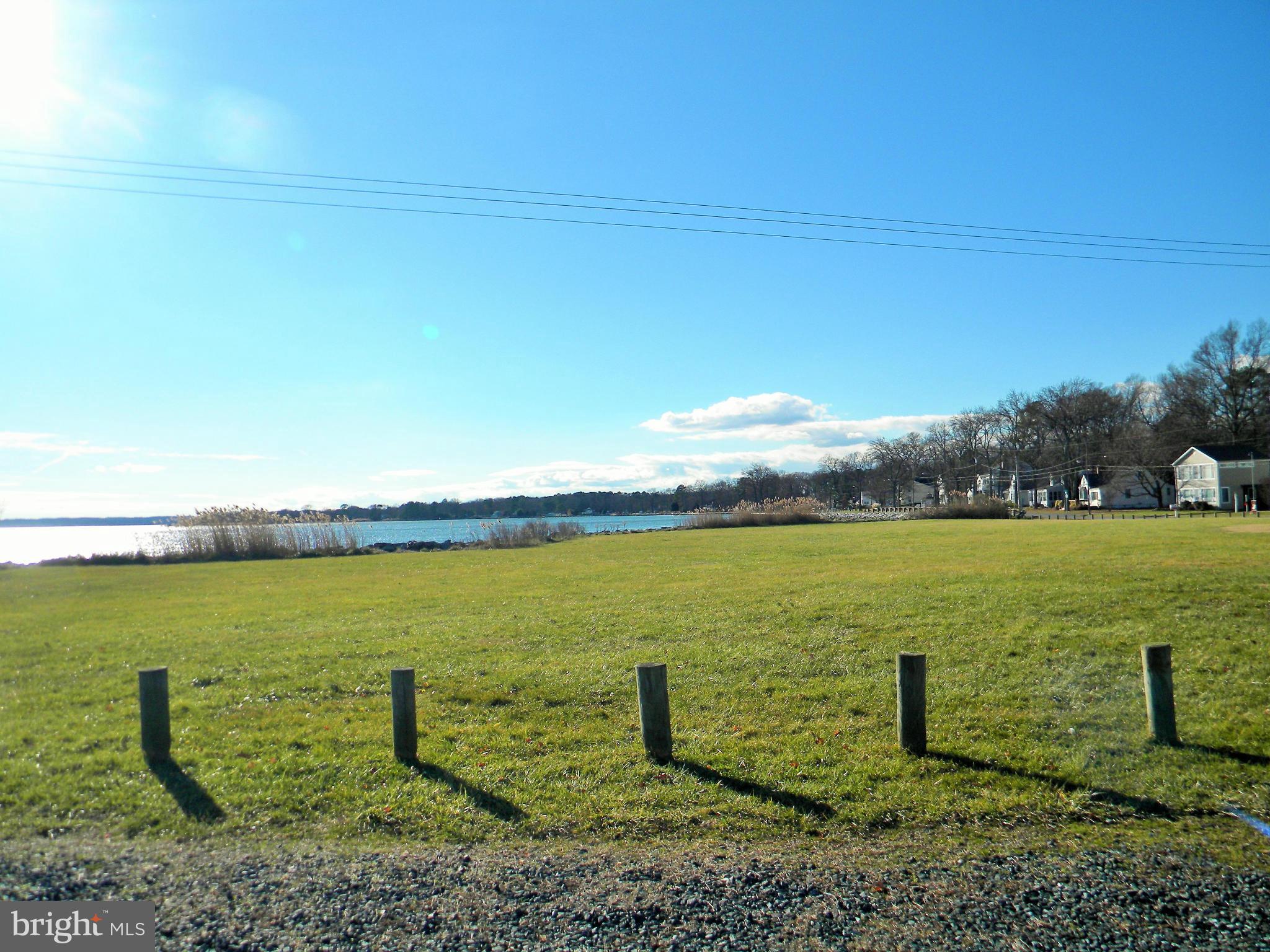 FRANKLIN MANOR BEACH - Residential