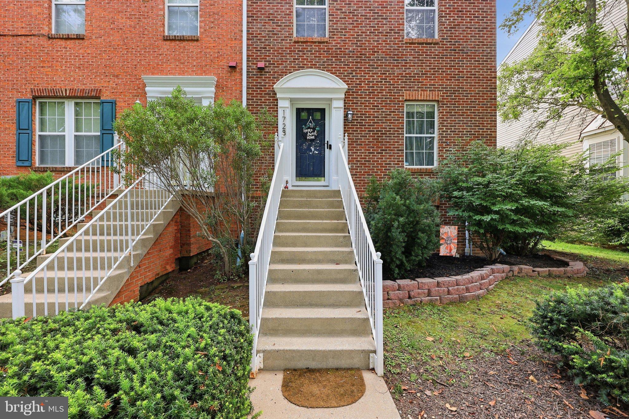 1728 DERRS SQUARE E