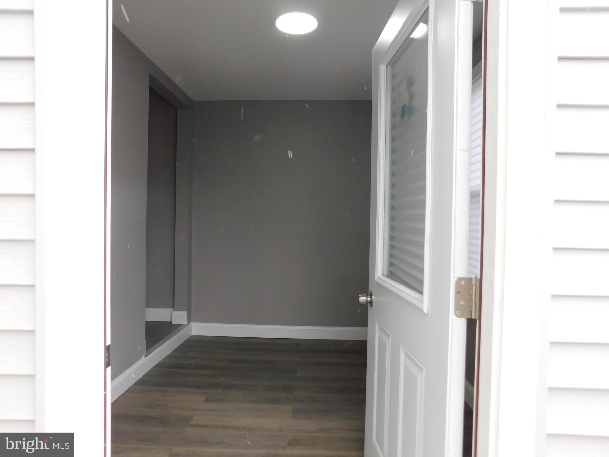 108 E OAK STREET 110