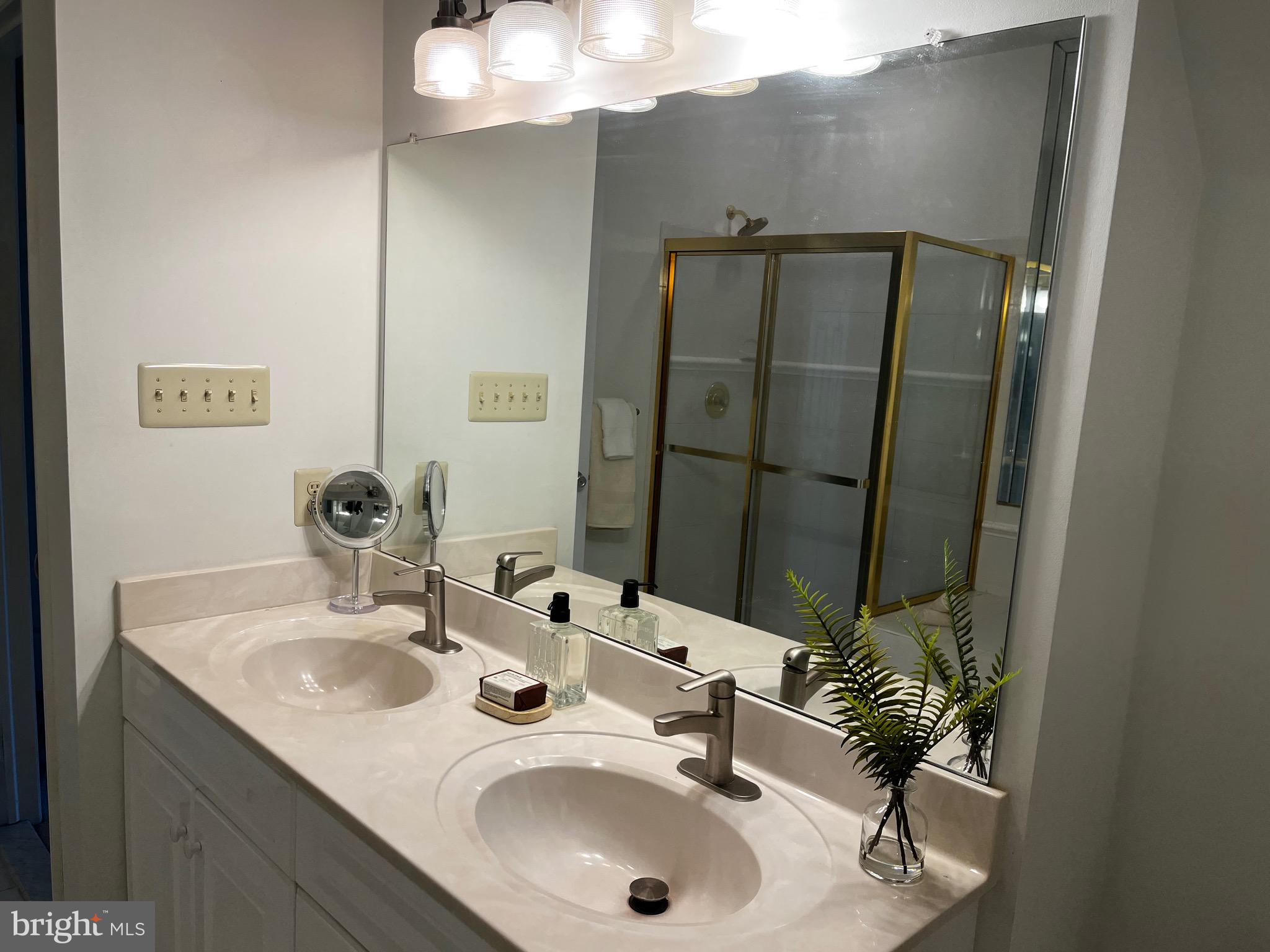 YORKSHIRE OF BLUE - Residential