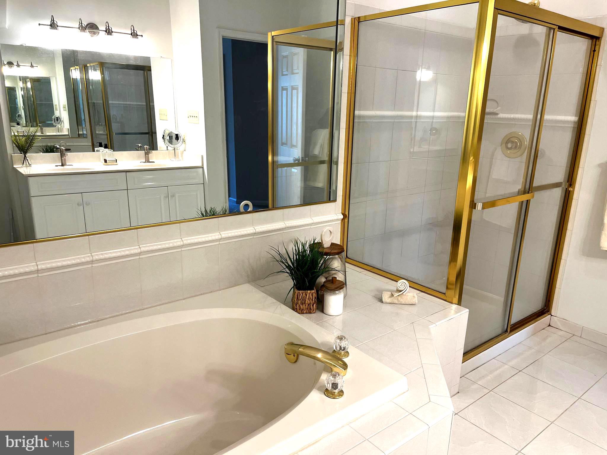 YORKSHIRE OF BLUE - Residential