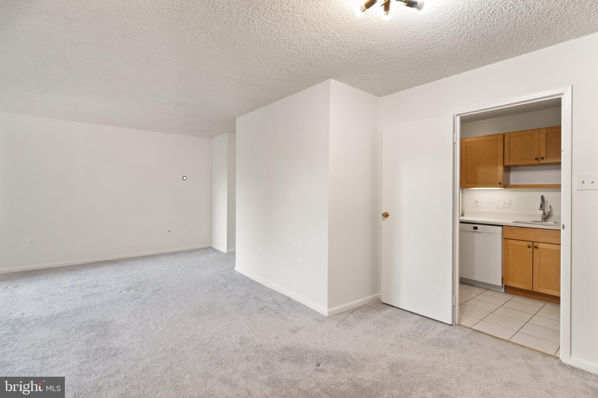 HALLMARK - Residential