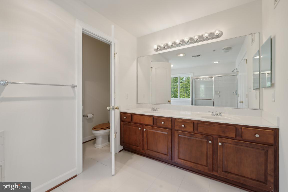 RUSSETT - Residential