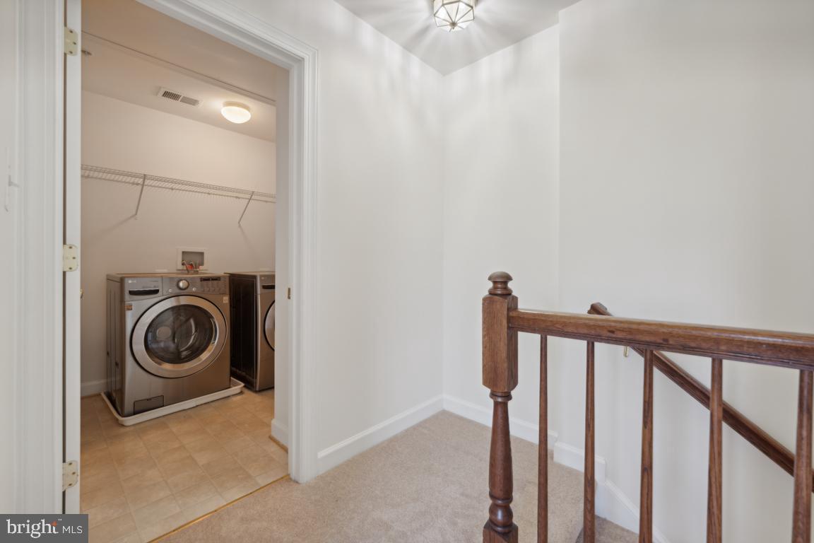 RUSSETT - Residential