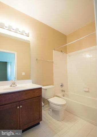 RIDGES AT BELMONT - Residential Lease