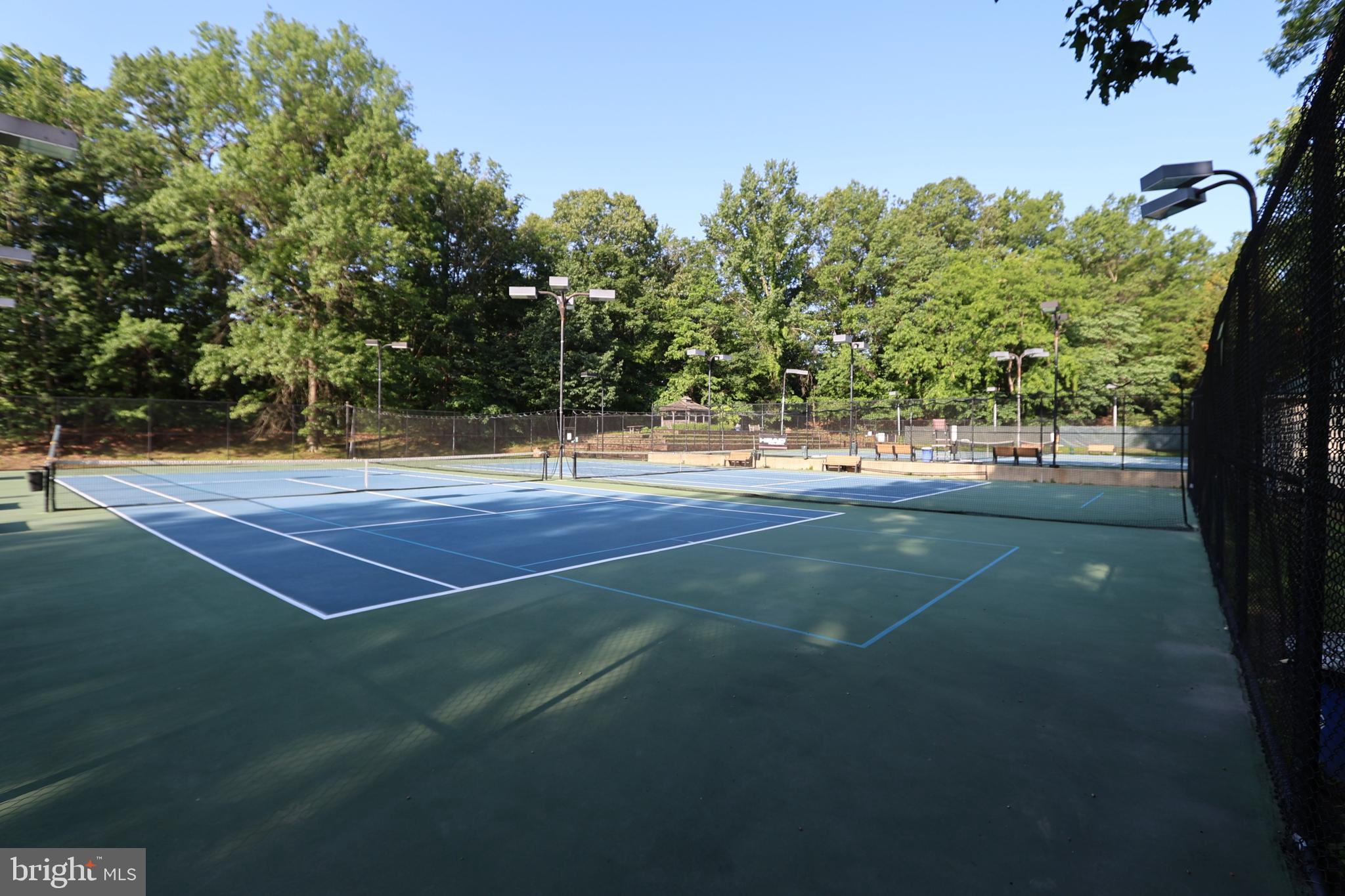 RESTON - Residential