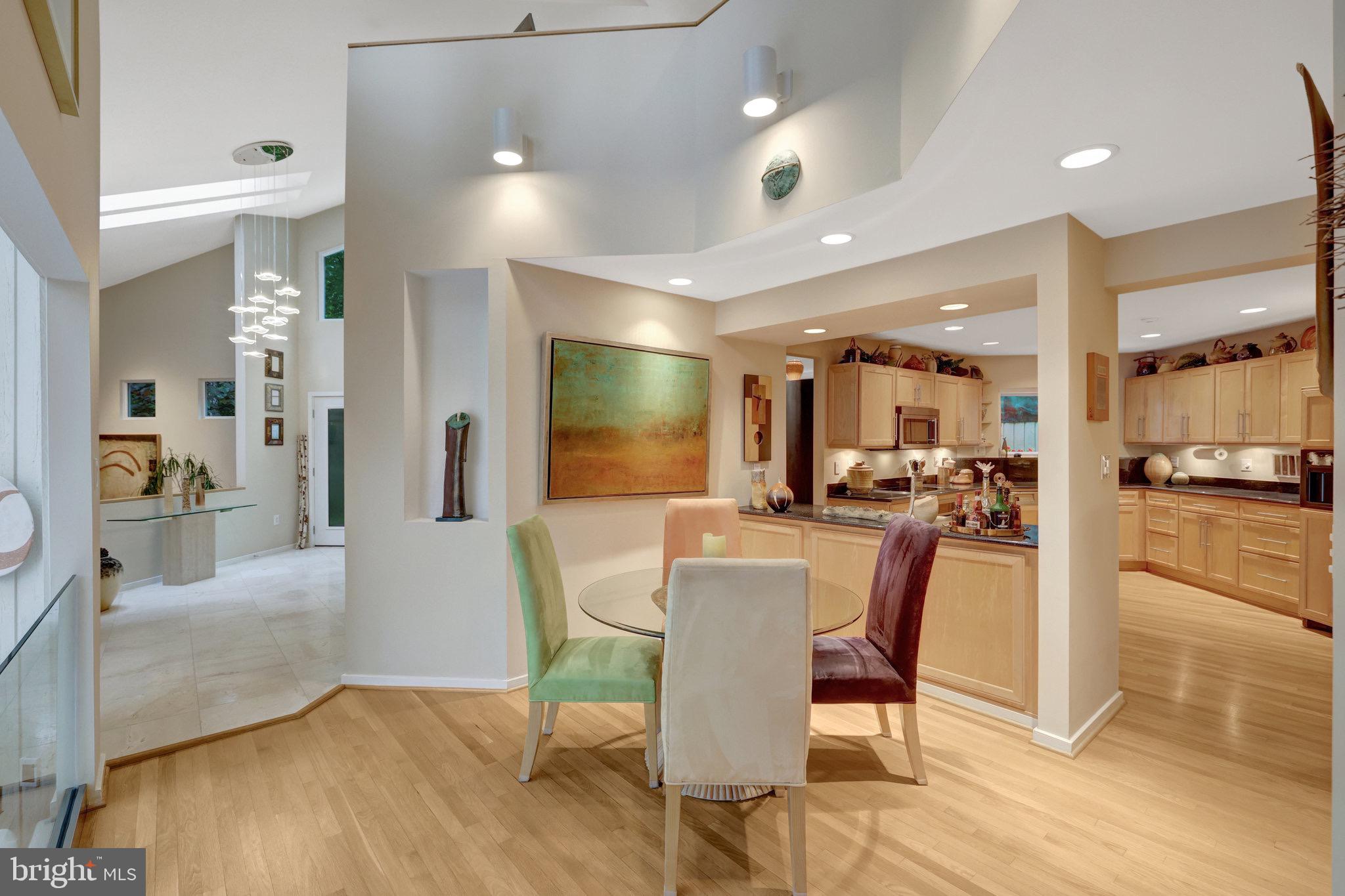 RESTON - Residential