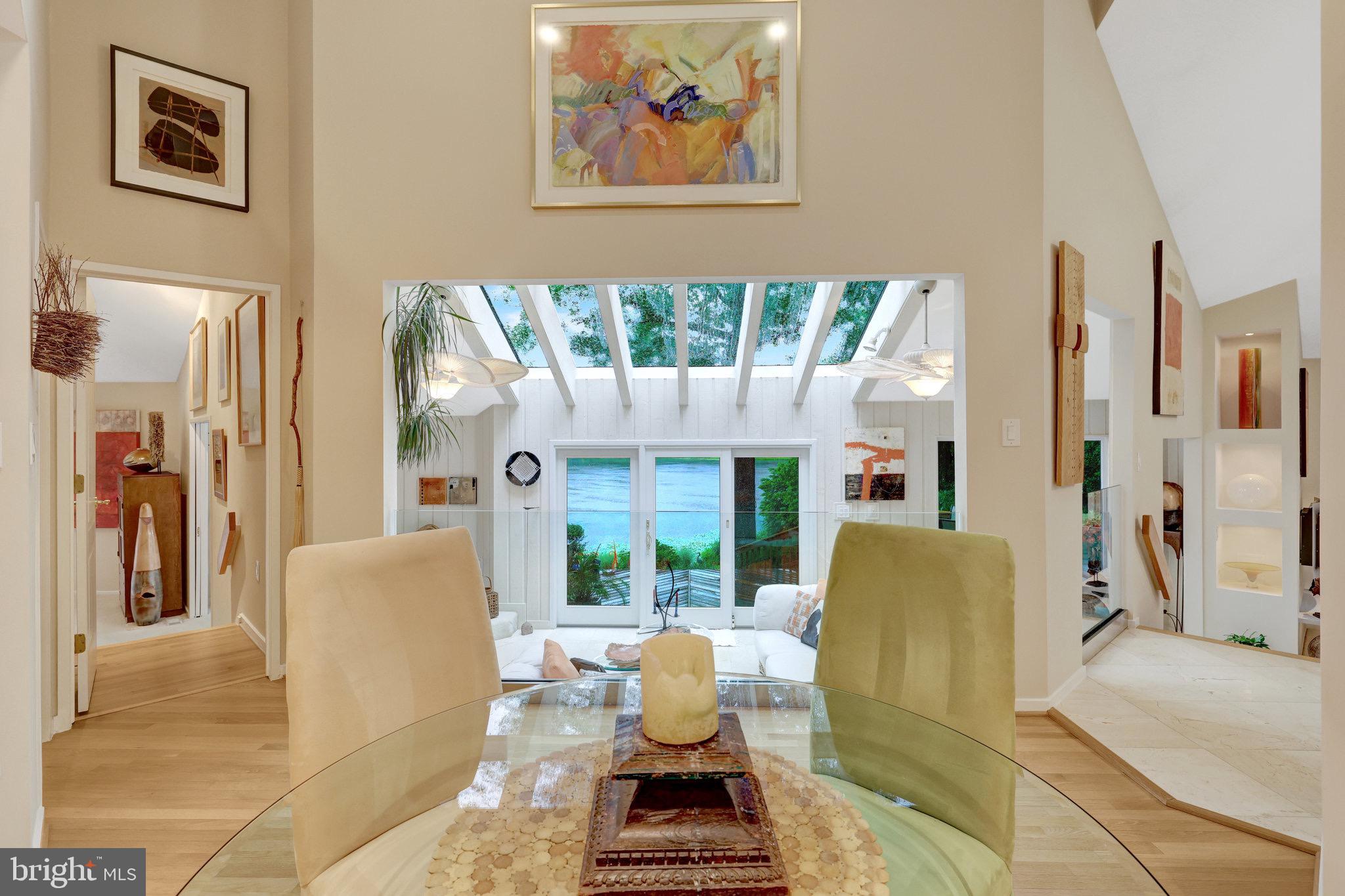 RESTON - Residential