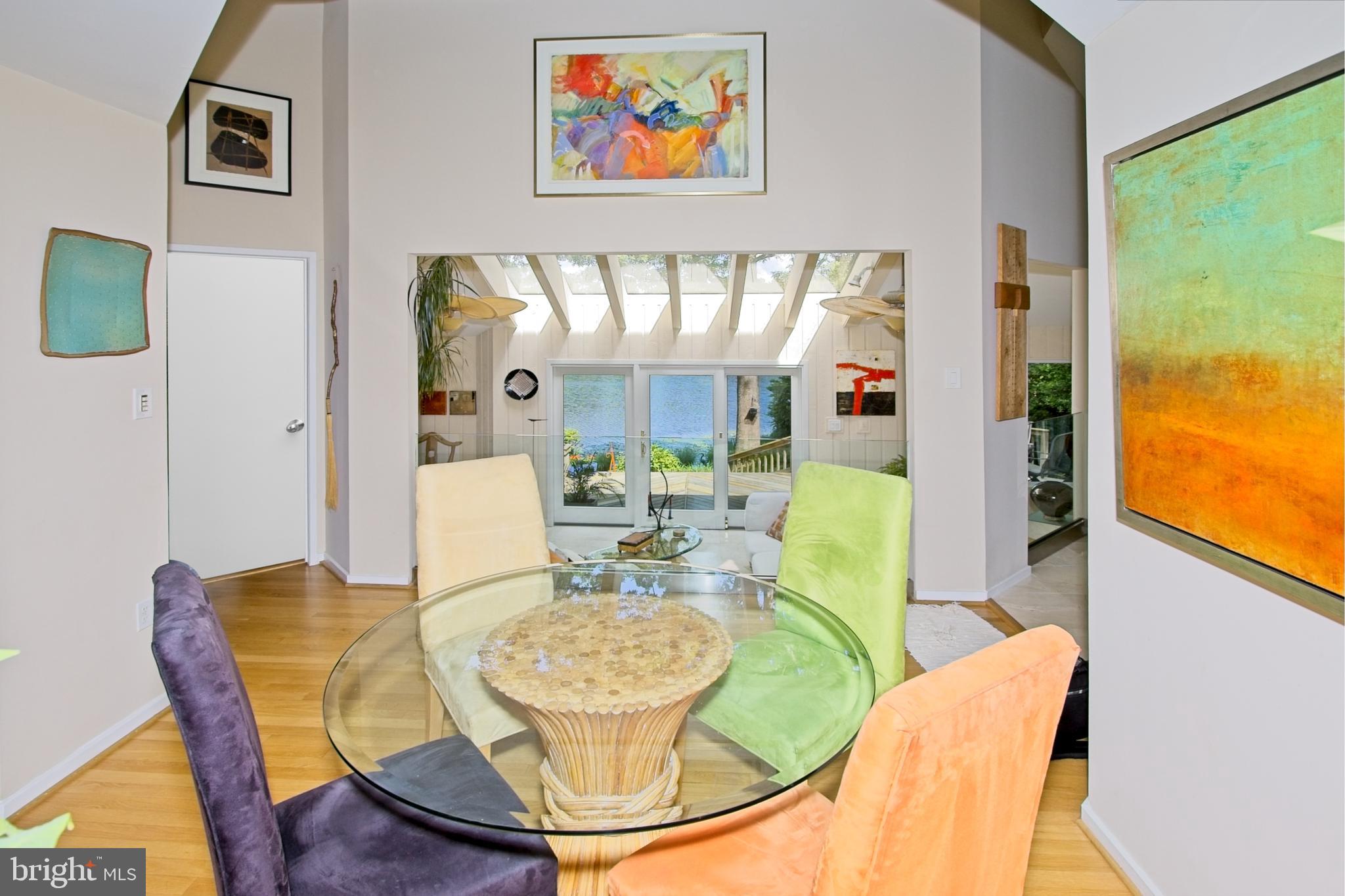 RESTON - Residential