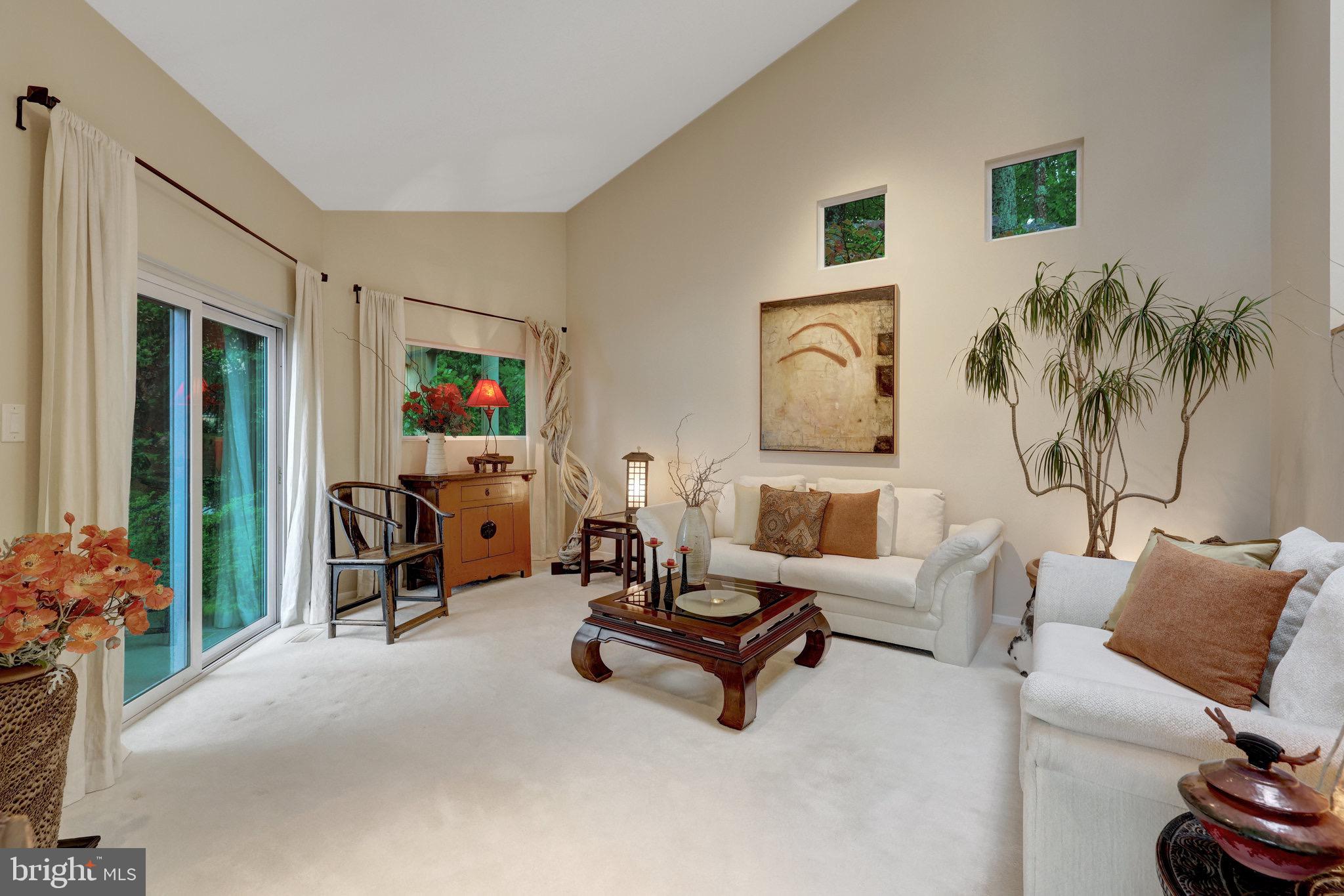 RESTON - Residential