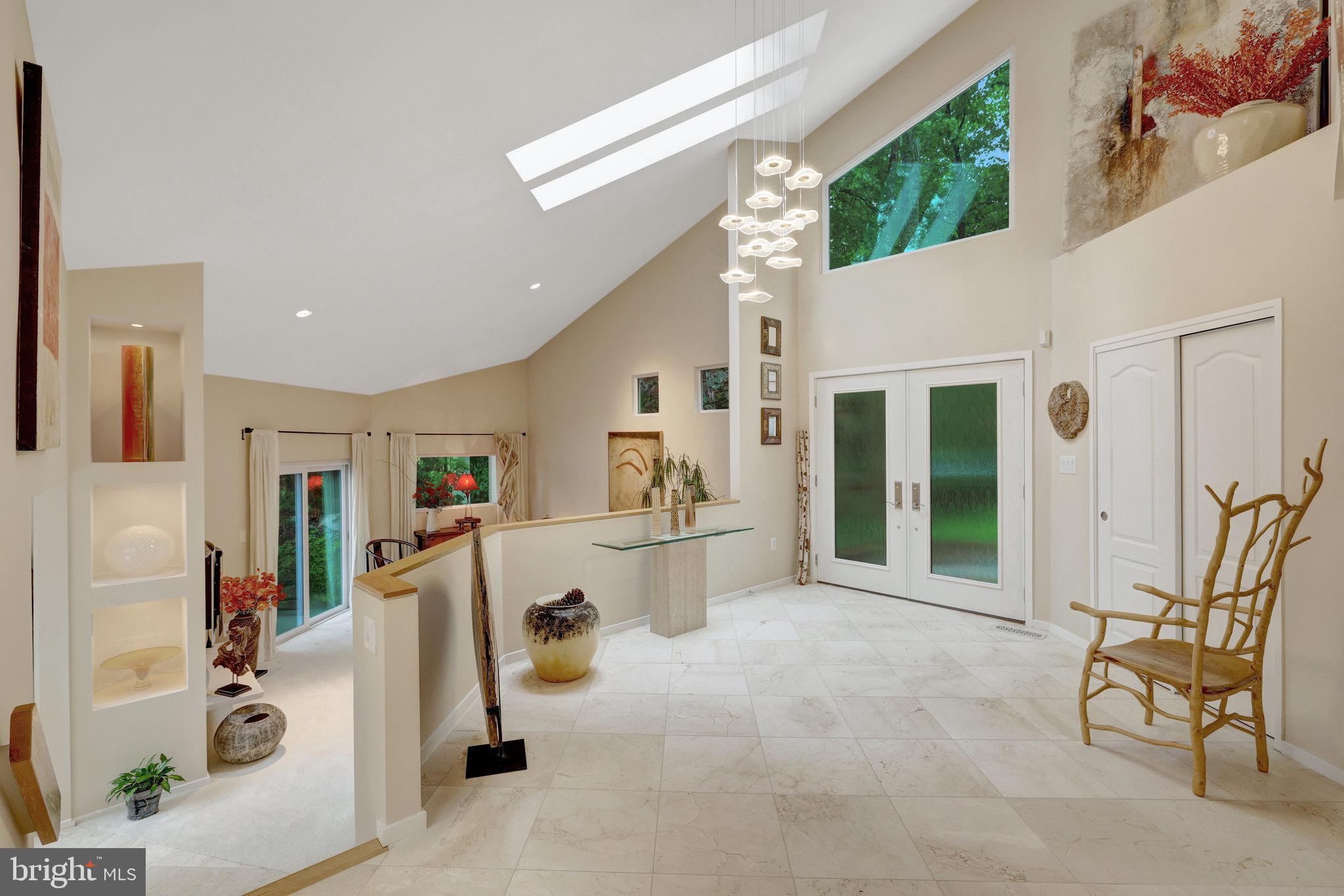 RESTON - Residential