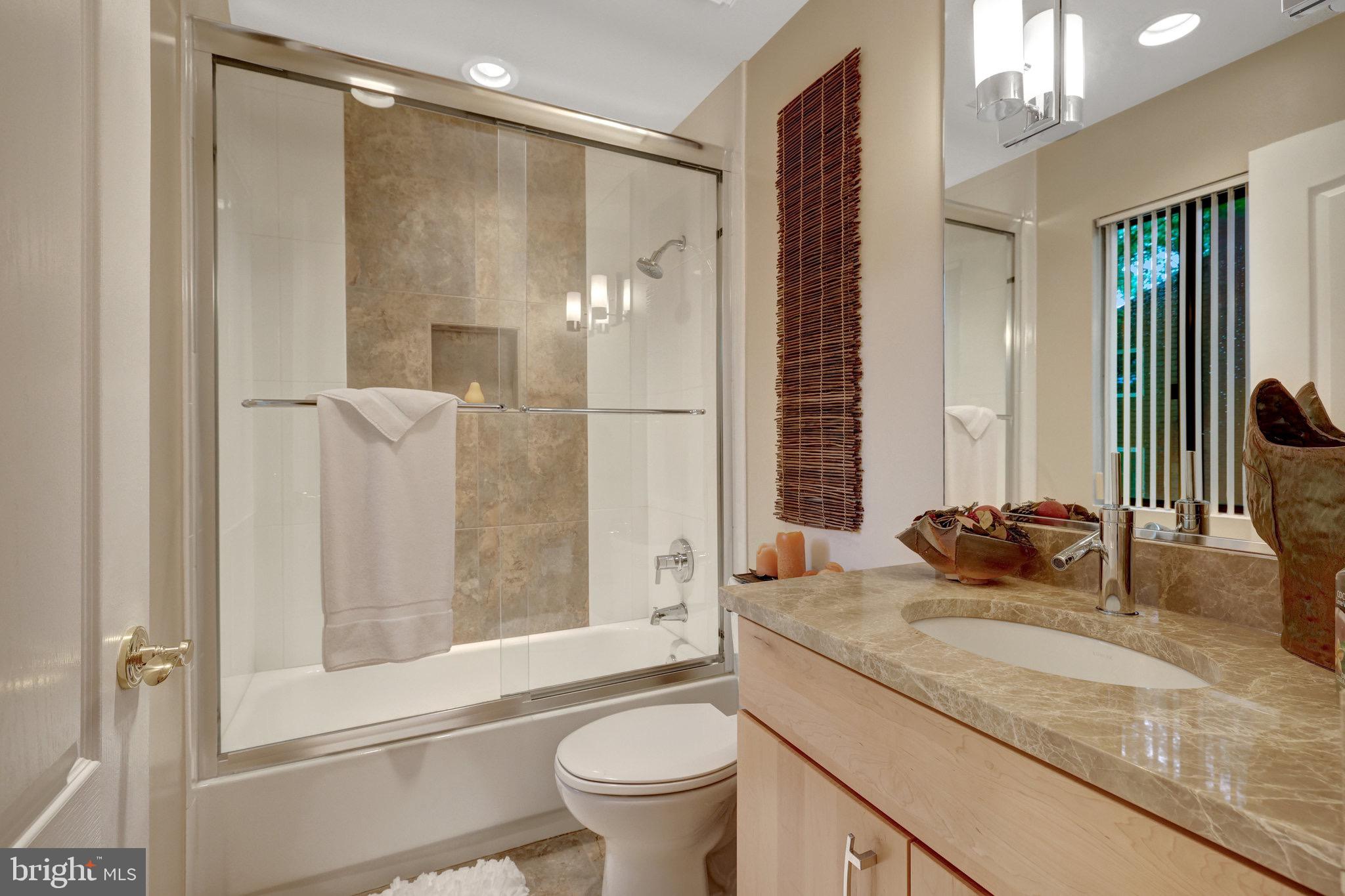 RESTON - Residential