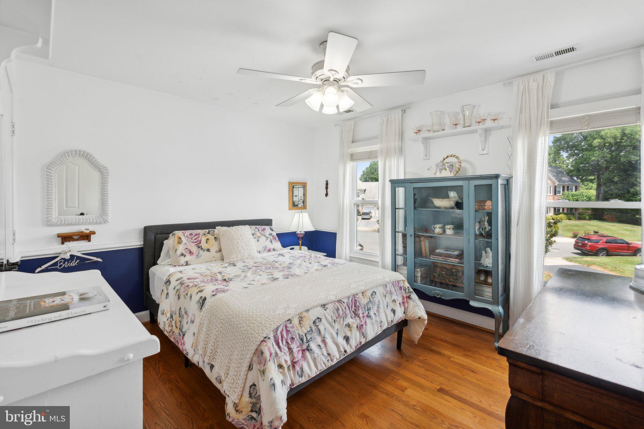 OAKTON GROVE - Residential