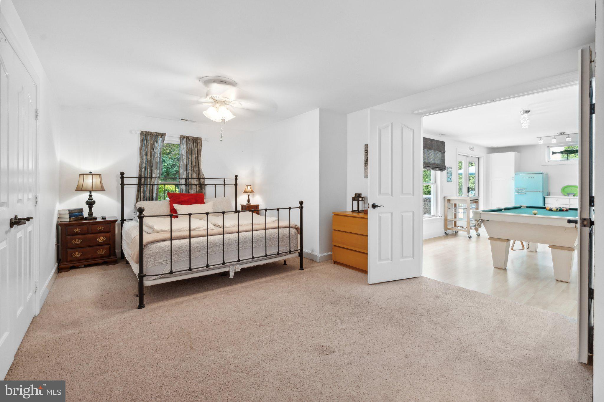 OAKTON GROVE - Residential