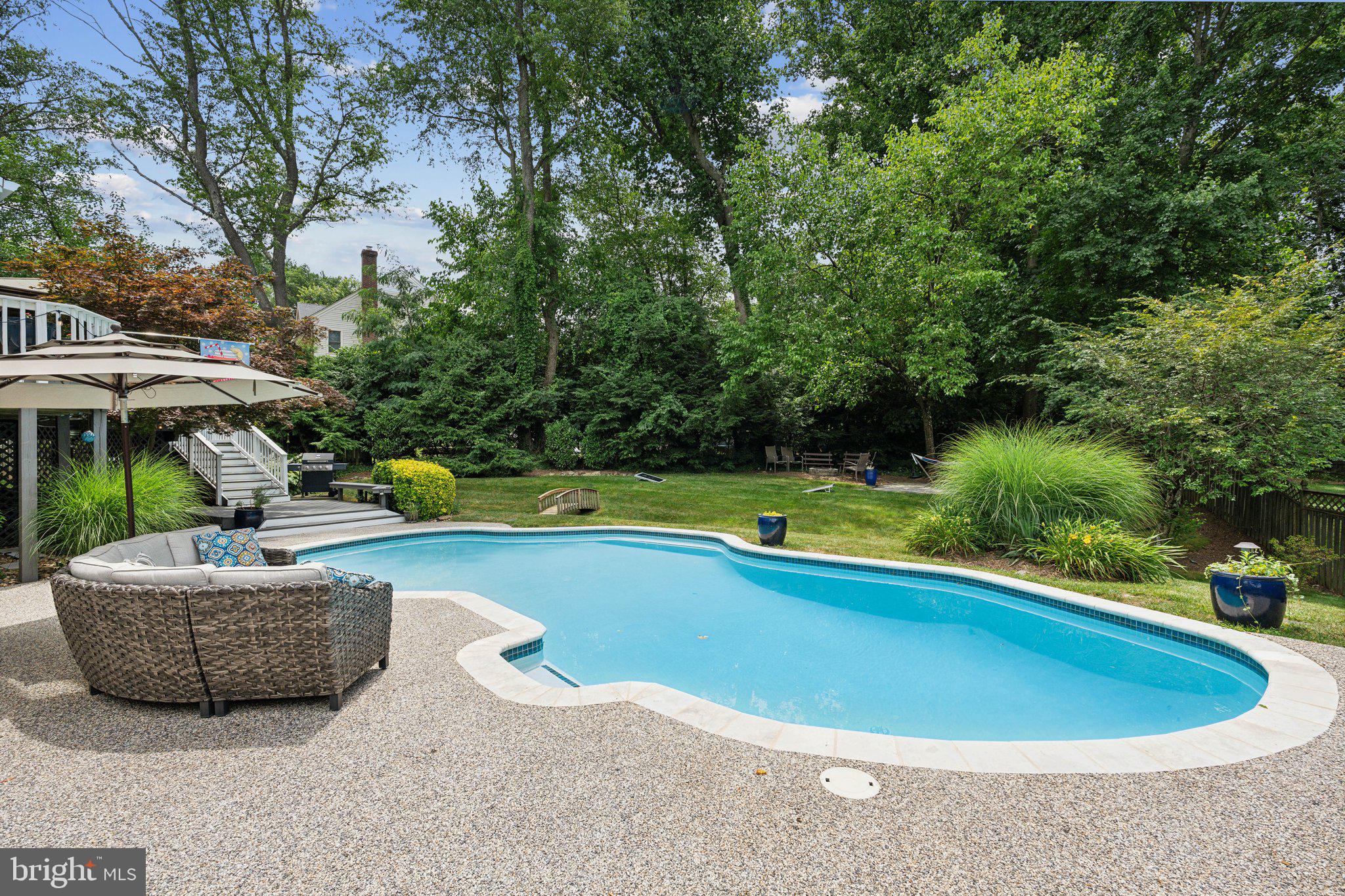 OAKTON GROVE - Residential