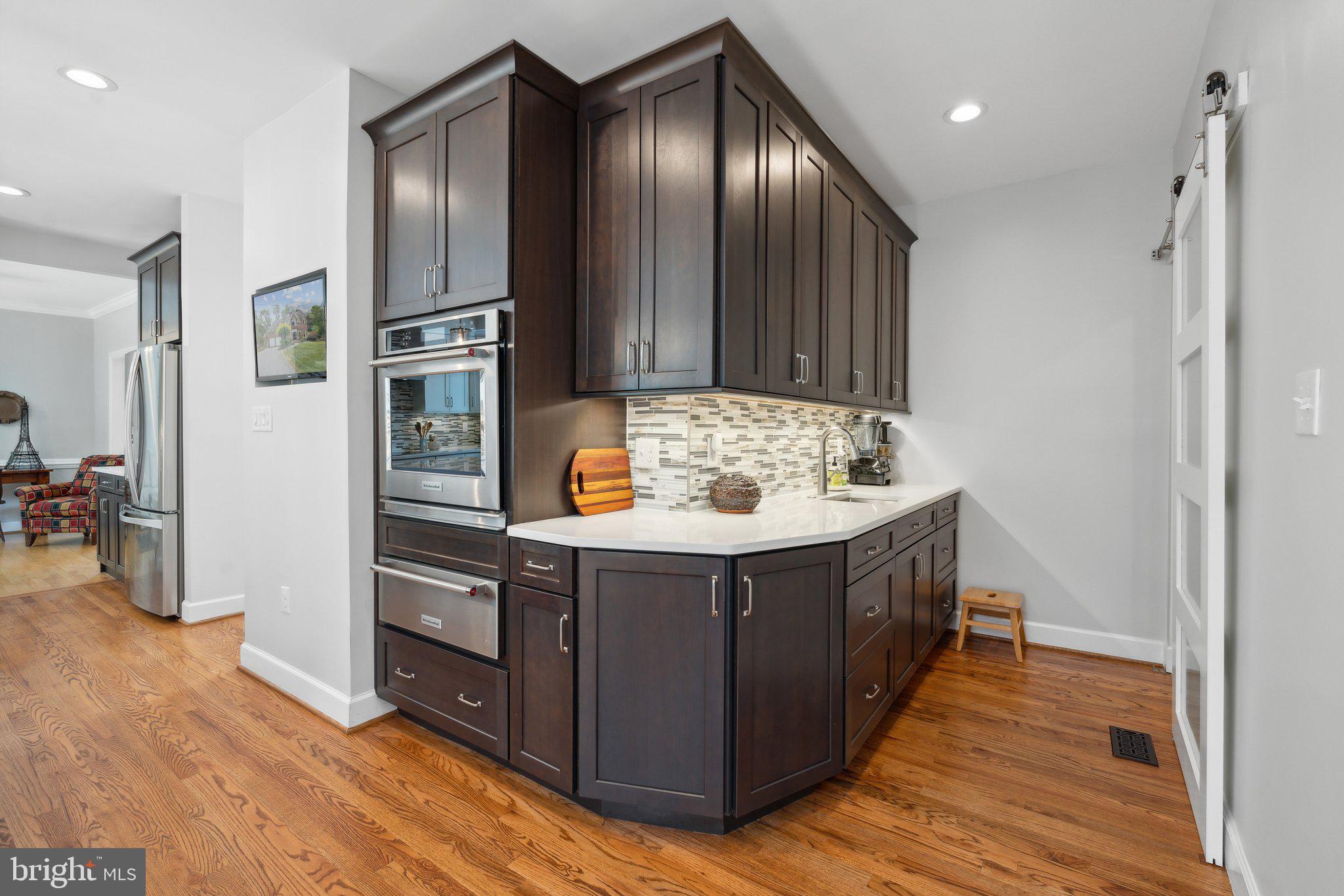 OAKTON GROVE - Residential