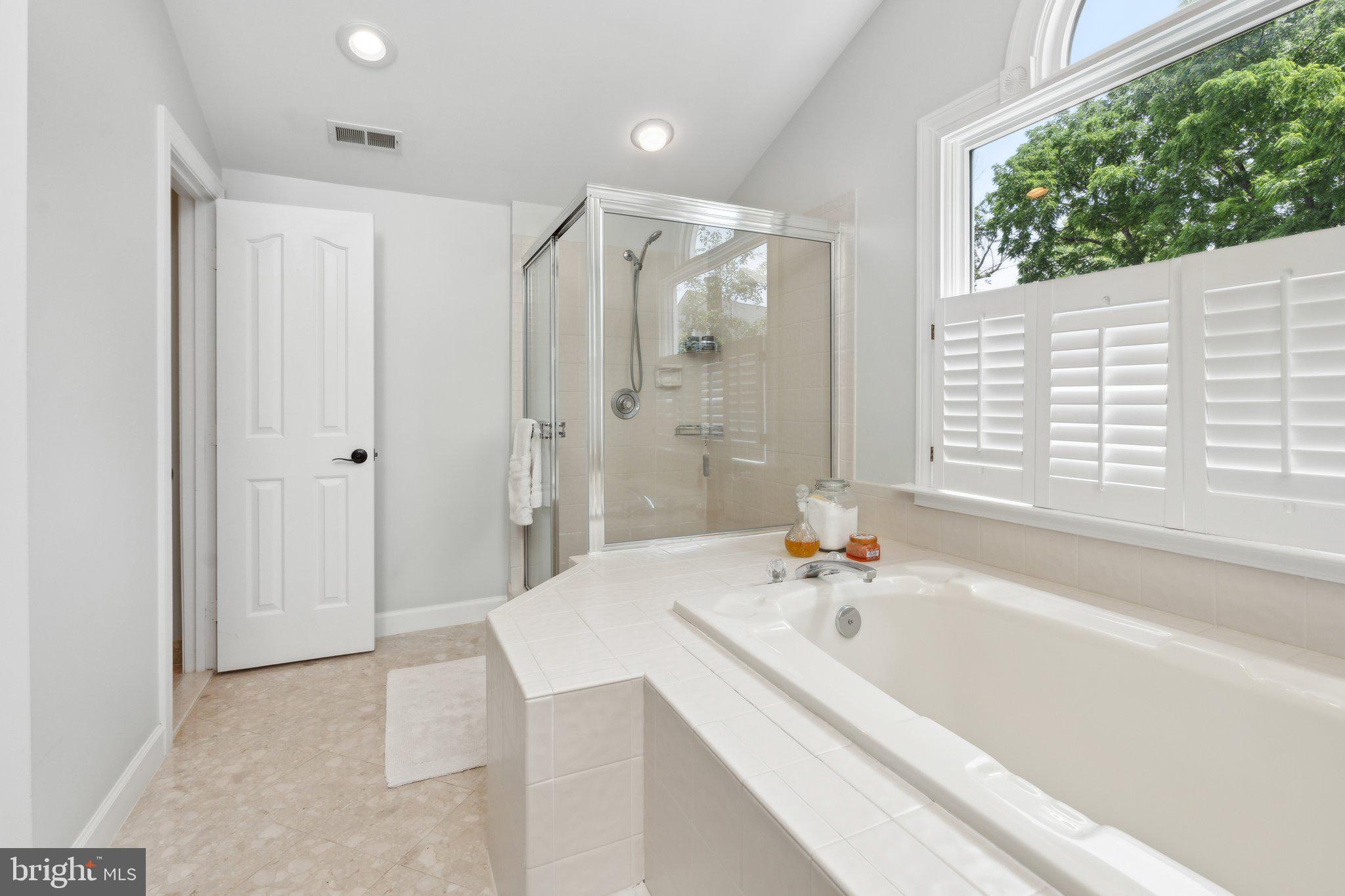 OAKTON GROVE - Residential